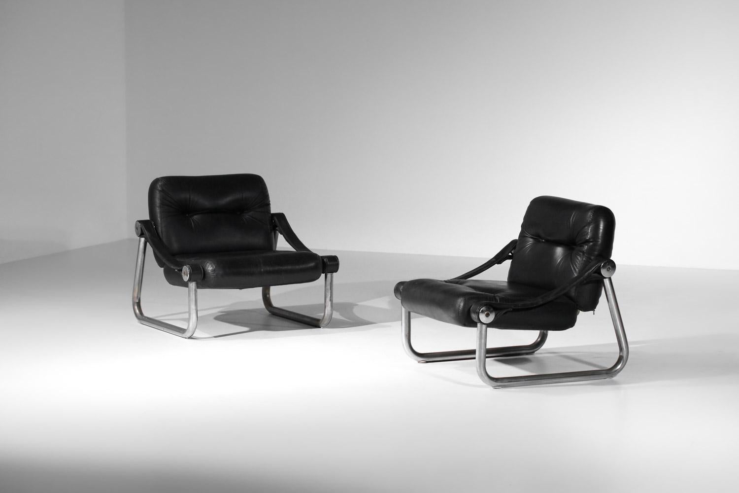 Pair of 60's leather and chromed tubular steel armchairs For Sale 4