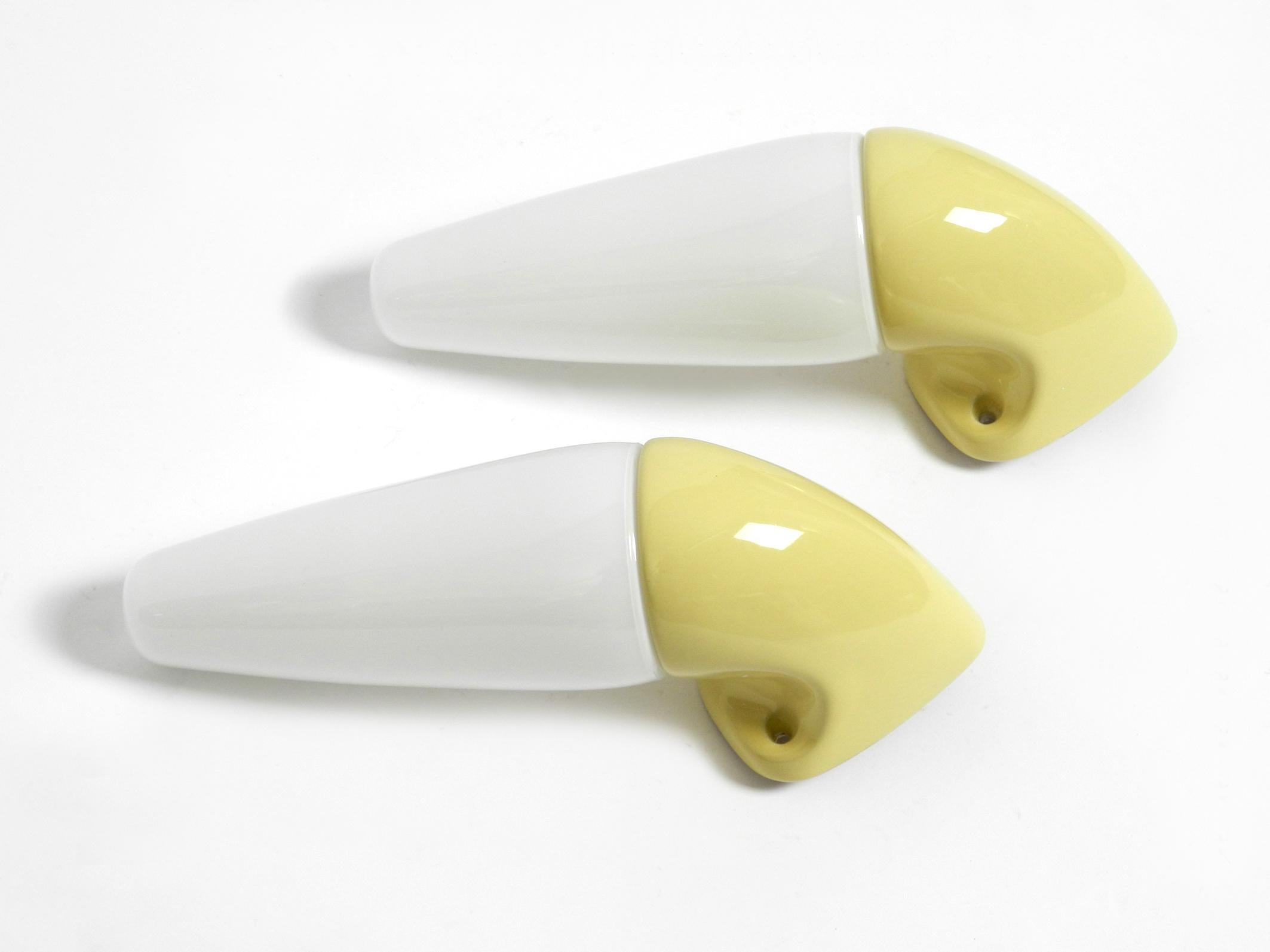 Pair of 60s Yellow Green Glazed Porcelain Wall Lights by Sigvard Bernado for IFO In Good Condition In München, DE