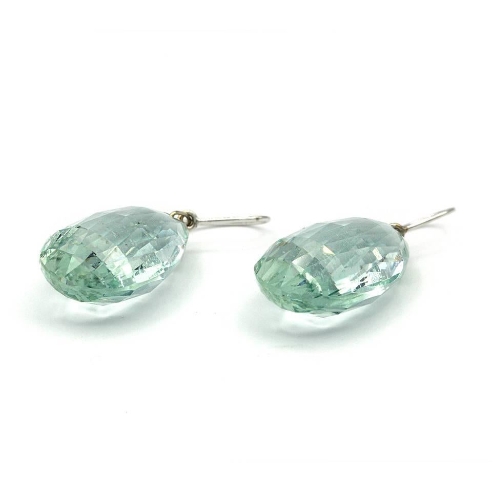 Contemporary Pair of 63.56 Carat of Green Berele Briolette Drop Earrings in 18 Karat Gold For Sale