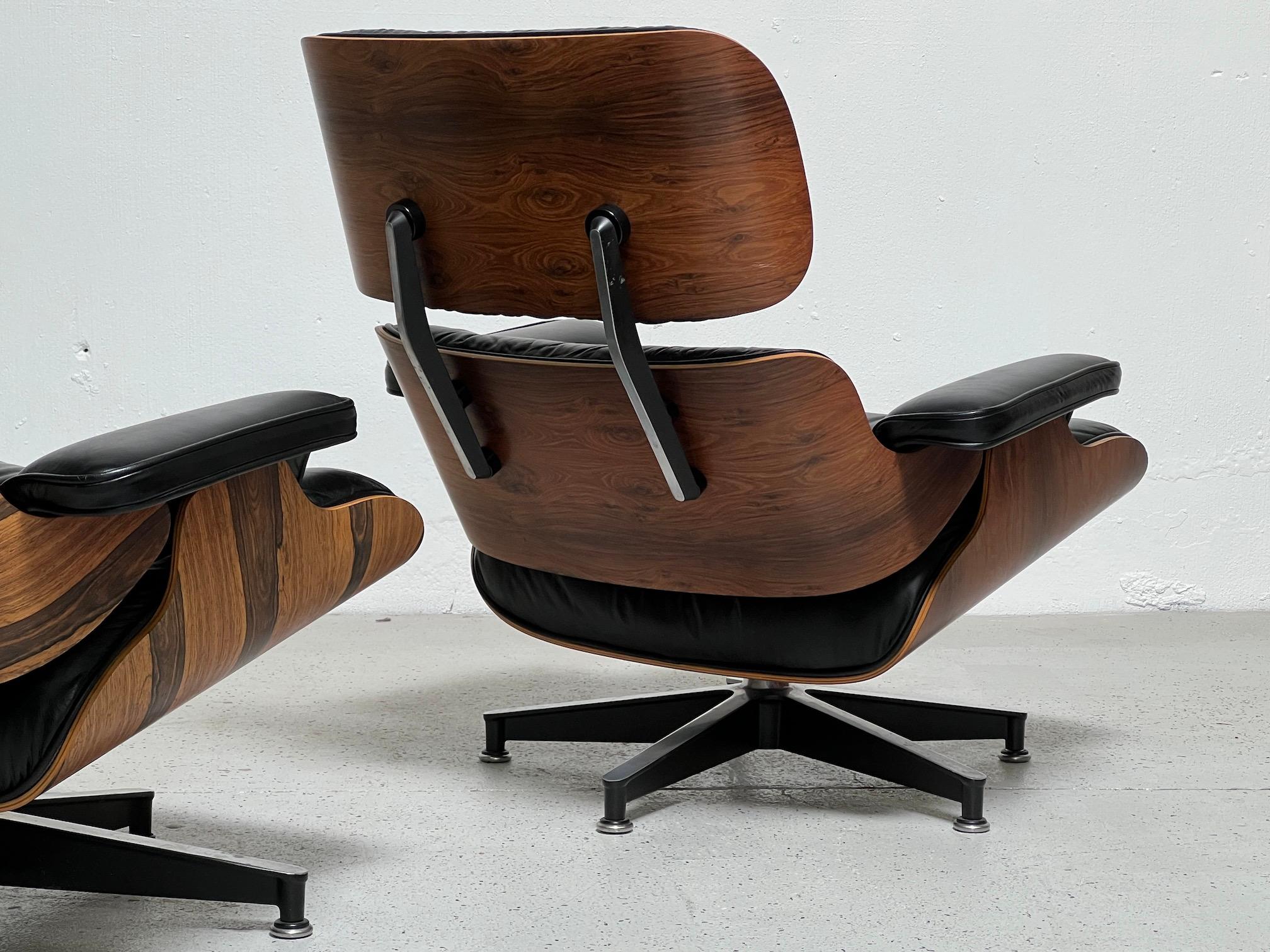 Pair of 670 Lounge Chairs by Charles Eames for Herman Miller For Sale 6