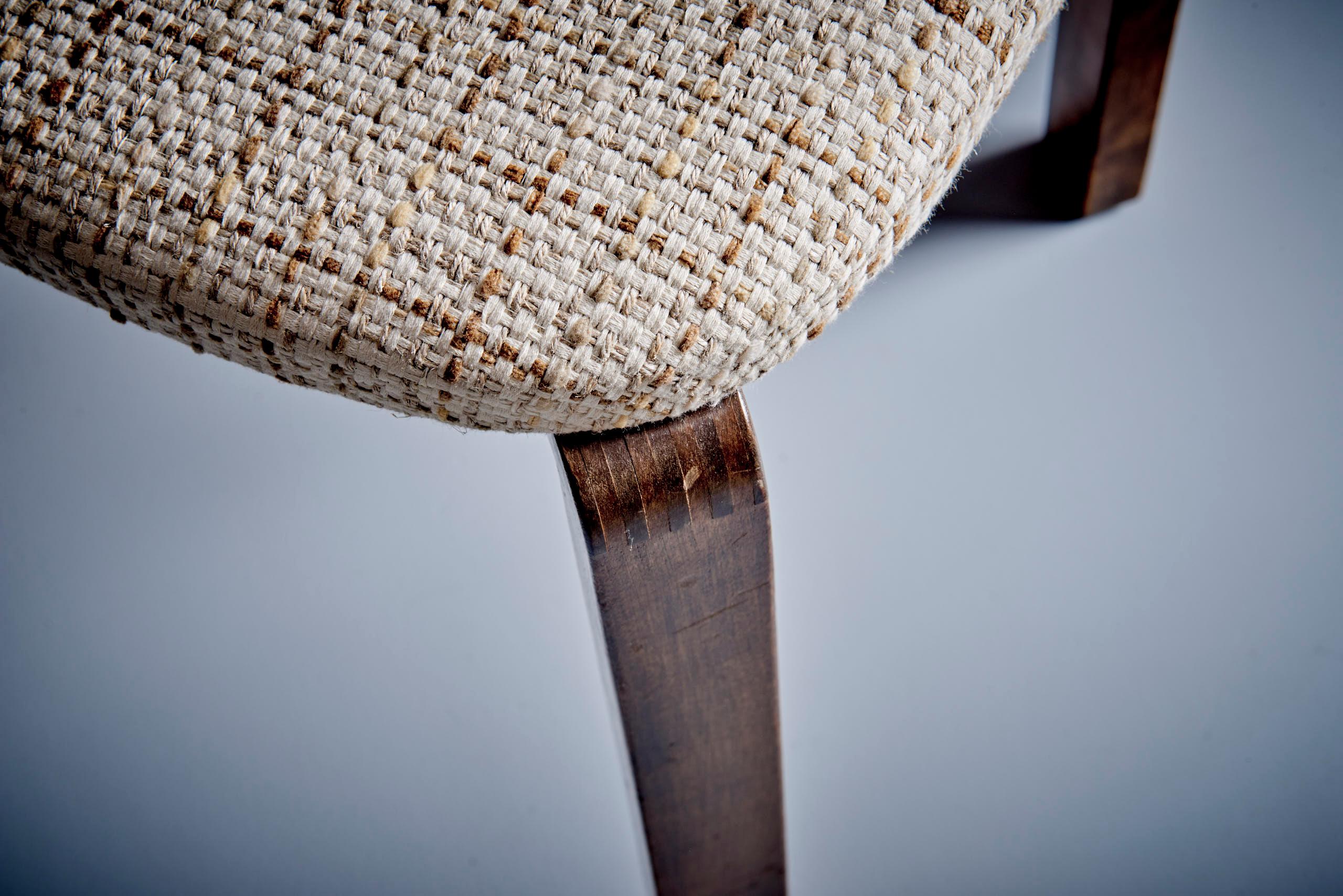 Birch Pair of 69 chairs for Artek, by Aalvar Aalto For Sale