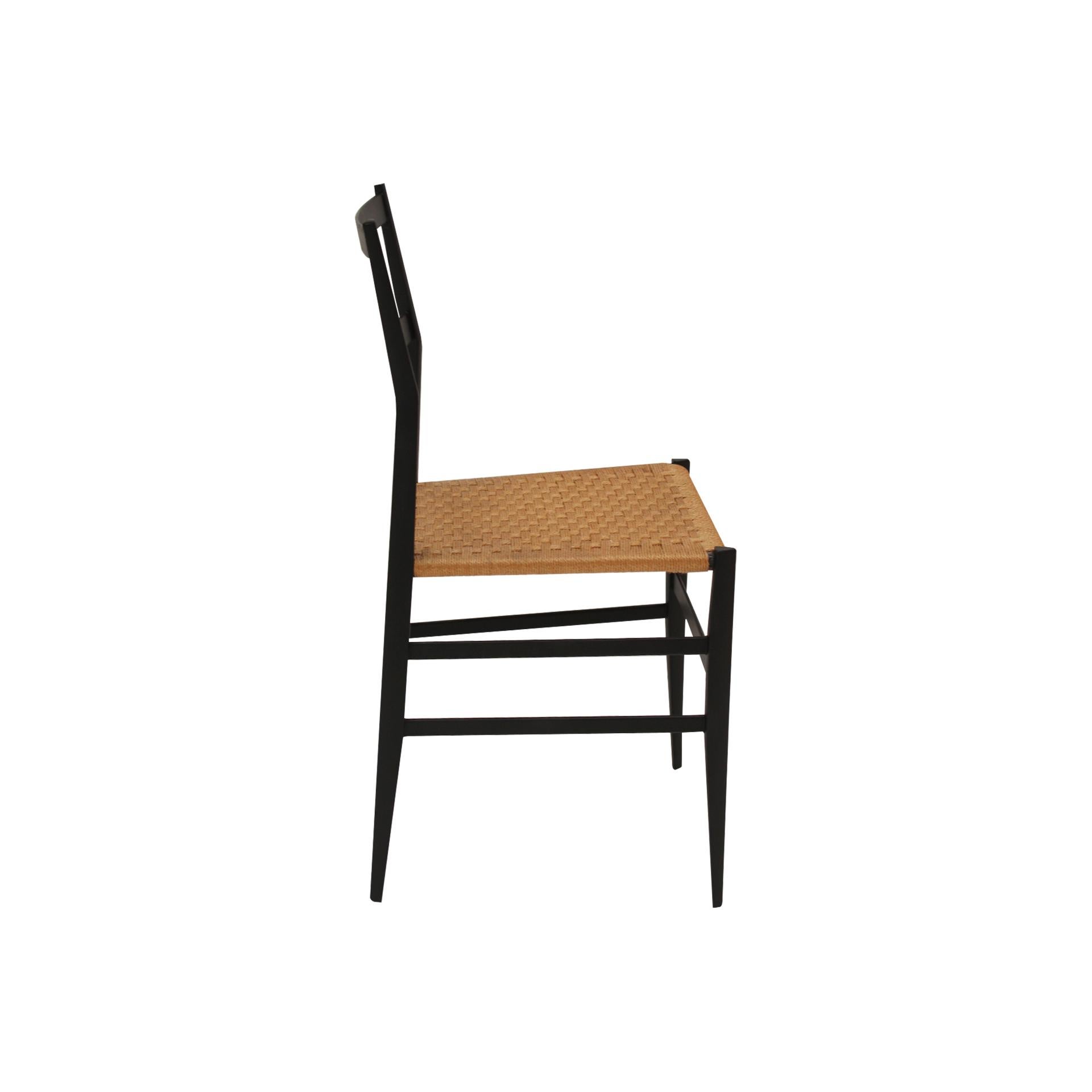 Mid-Century moderno Coppia di sedie 699 Superleggera disegnate da Gio Ponti per Cassina. Italia, 1957. in vendita