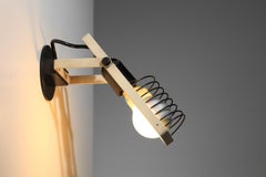 Paar 70er Jahre Artemide beige italienische Wandleuchten