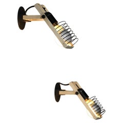 Paar 70er Jahre Artemide beige italienische Wandleuchten