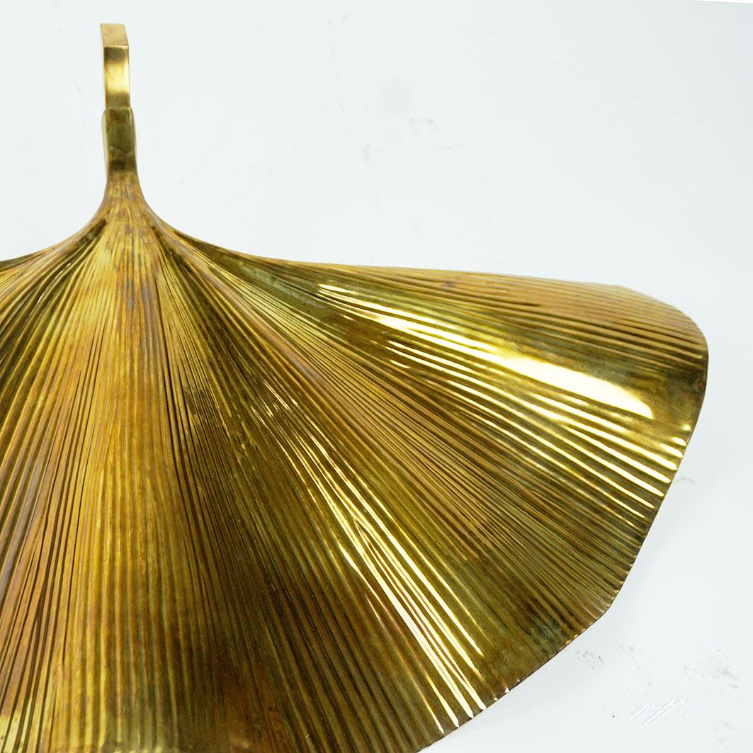 Pair of 70s Brass Ginkgo leaf Wall Lamps by Carlo Giorgi  Bottega Gadda Italy In Good Condition In Vienna, AT
