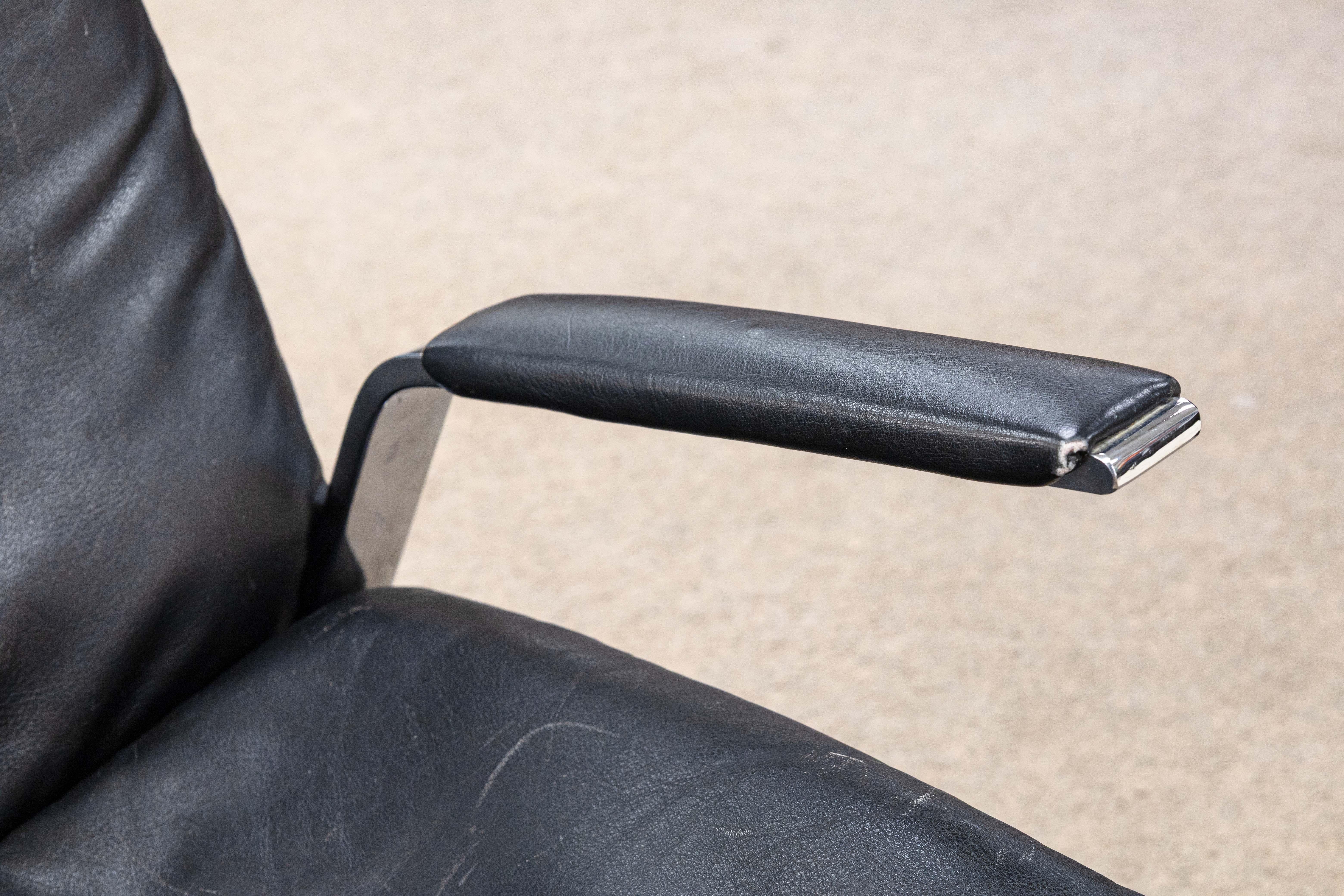 Pair of 70s Elsa & Nordahl Solheim Leather Chrome Pirate Chairs for Rybo Rykken In Good Condition For Sale In Keego Harbor, MI