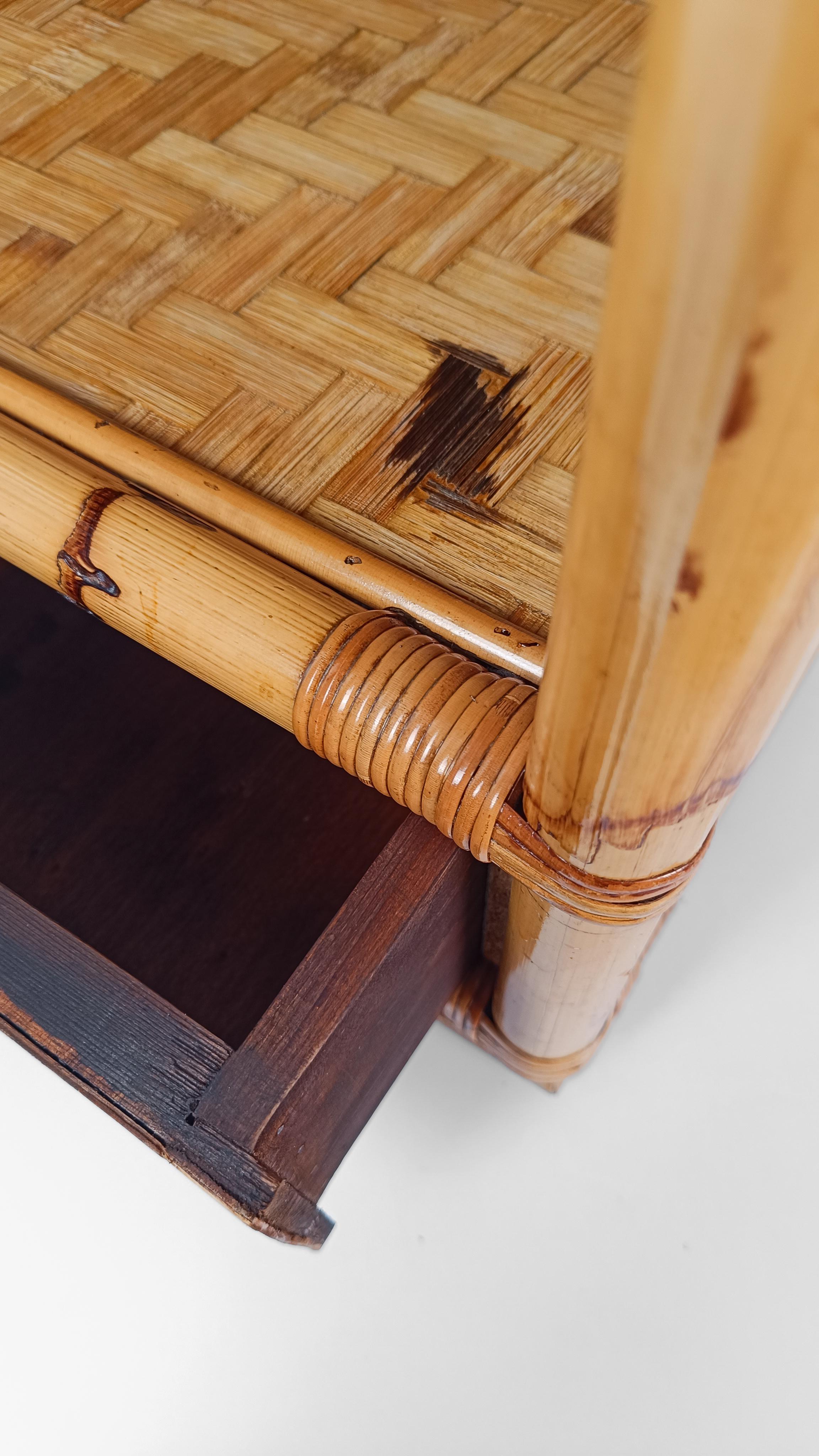 Pair of 70s Italian Riviera Nightstands made in Bamboo, Rattan & Fir Wood For Sale 8