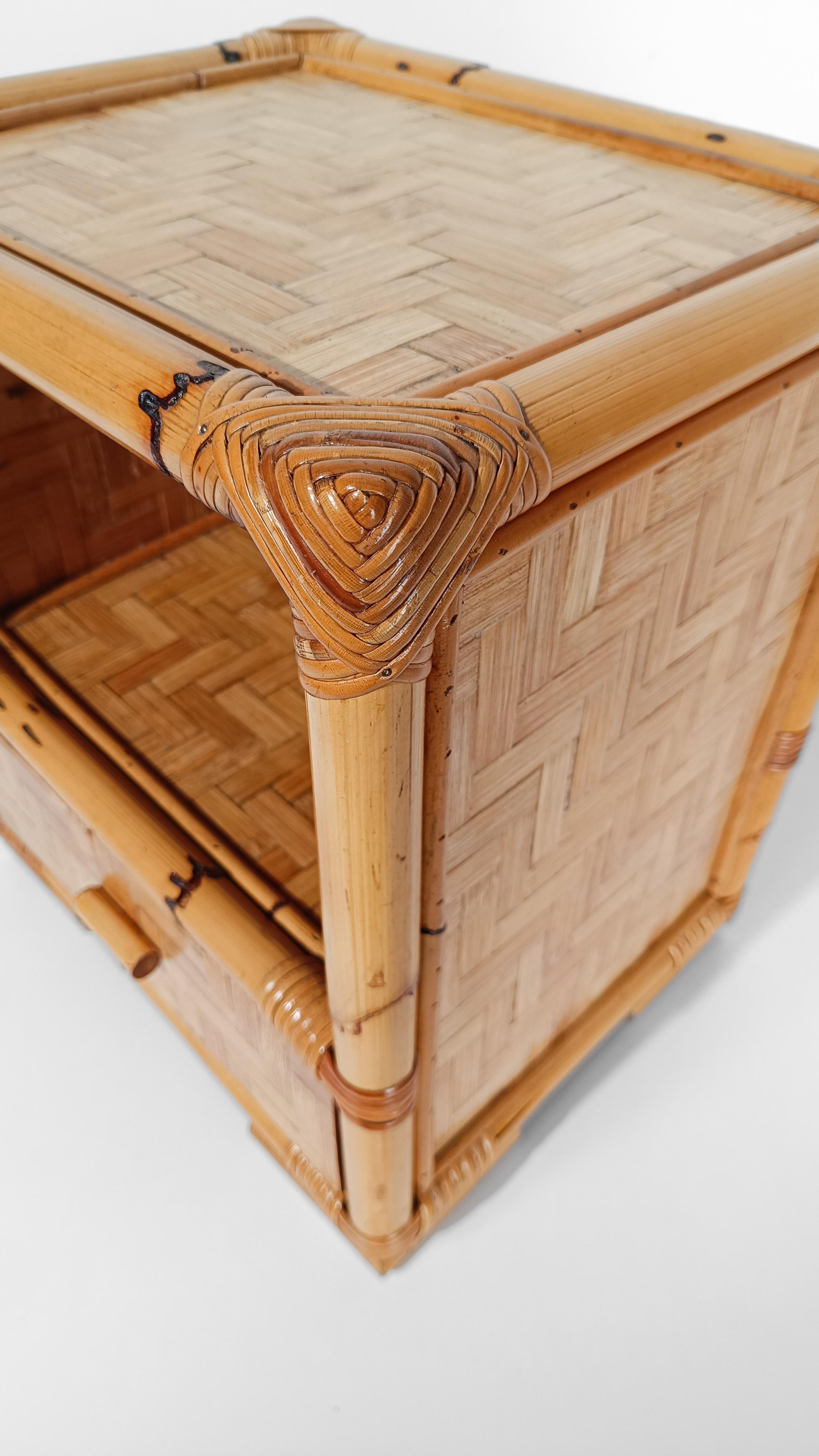 Pair of 70s Italian Riviera Nightstands made in Bamboo, Rattan & Fir Wood For Sale 11