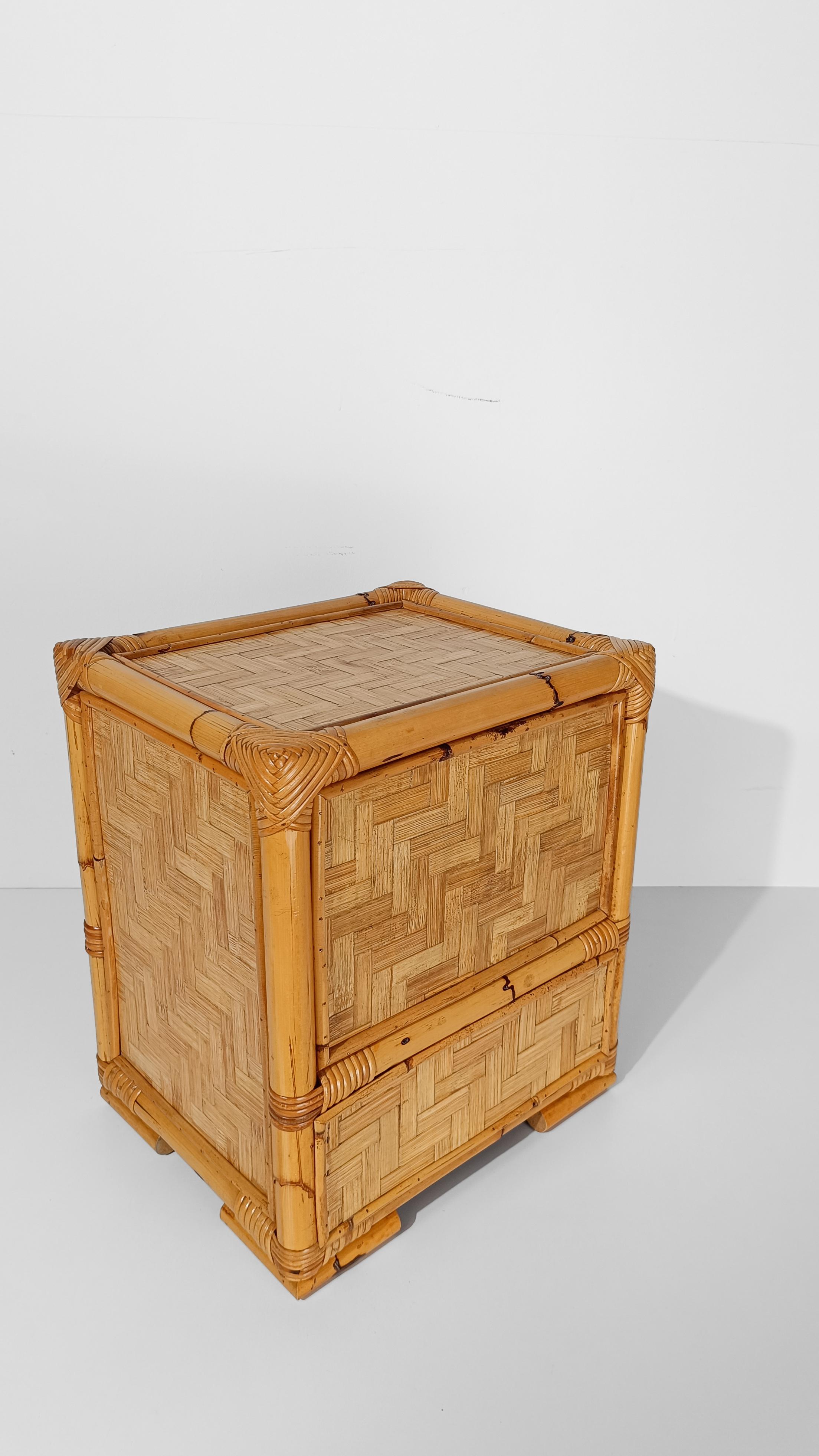 Pair of 70s Italian Riviera Nightstands made in Bamboo, Rattan & Fir Wood For Sale 12