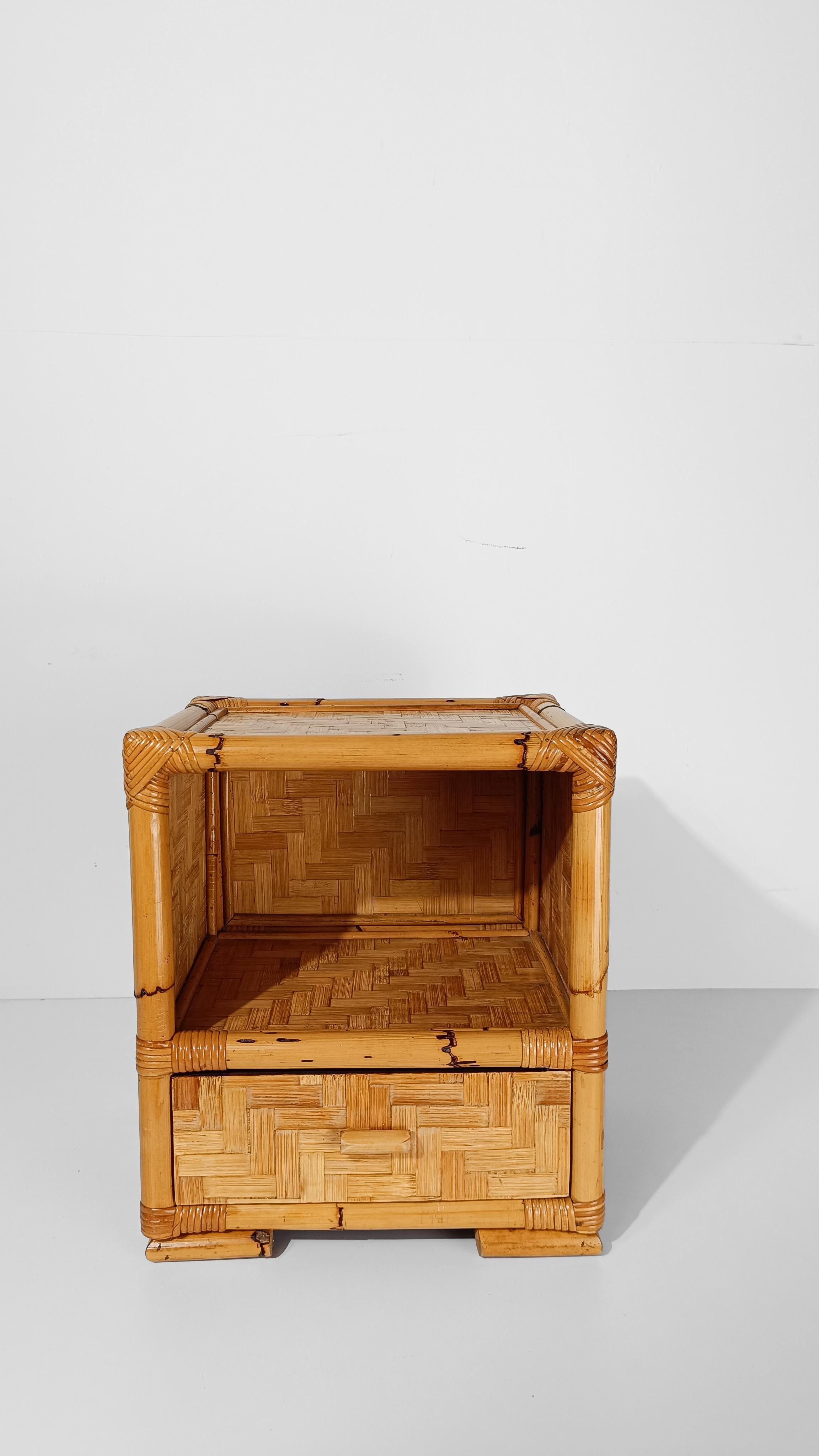 Pair of 70s Italian Riviera Nightstands made in Bamboo, Rattan & Fir Wood For Sale 15