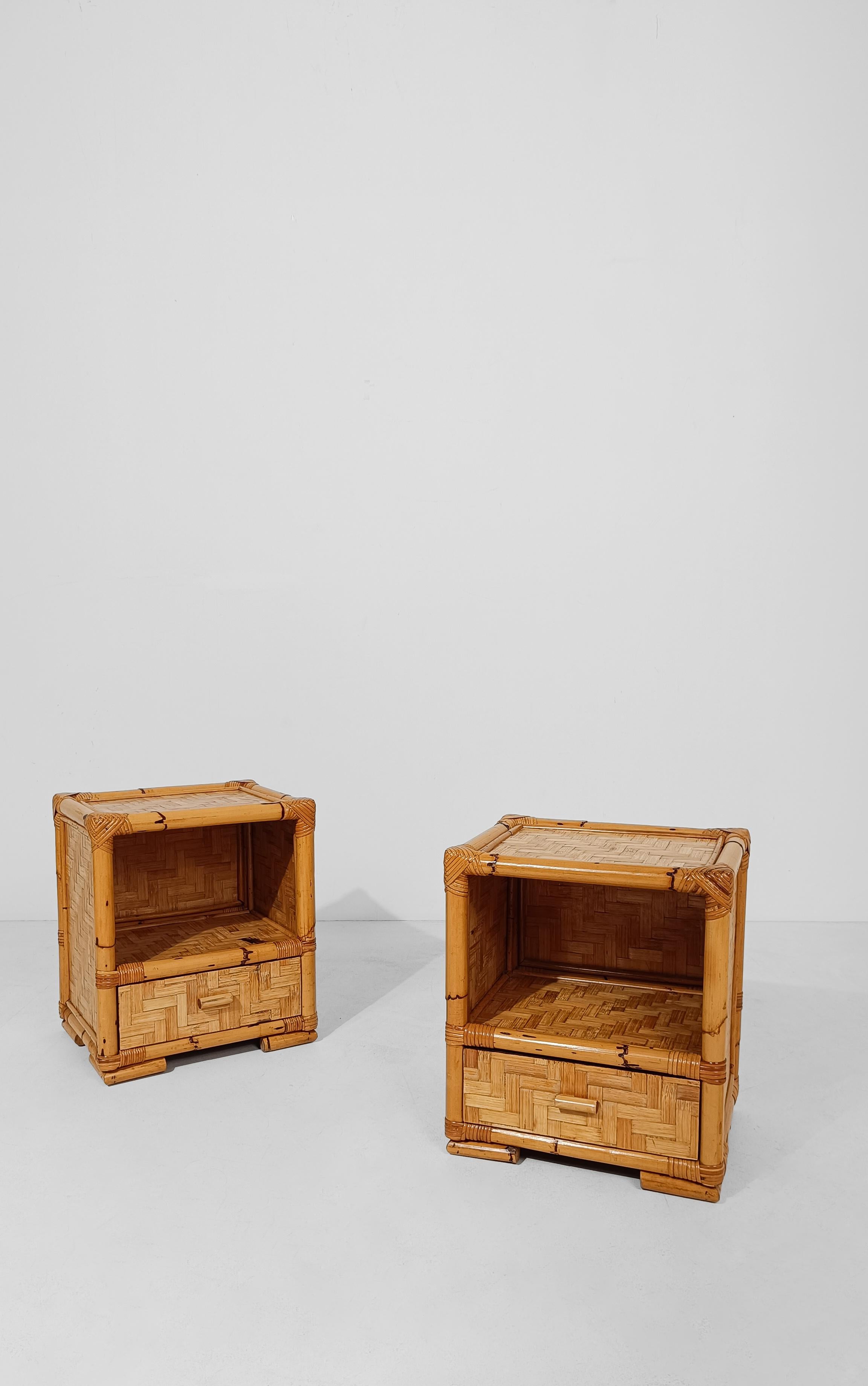 20th Century Pair of 70s Italian Riviera Nightstands made in Bamboo, Rattan & Fir Wood For Sale