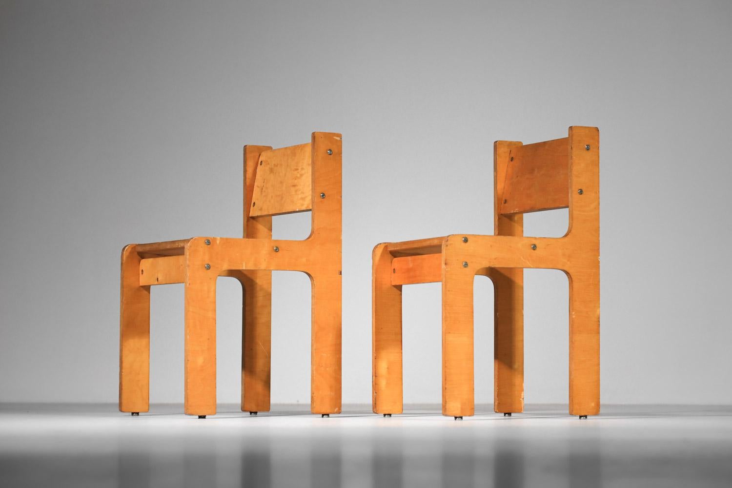 Paar Architekturstühle aus Sperrholz der 70er Jahre  im Angebot 4