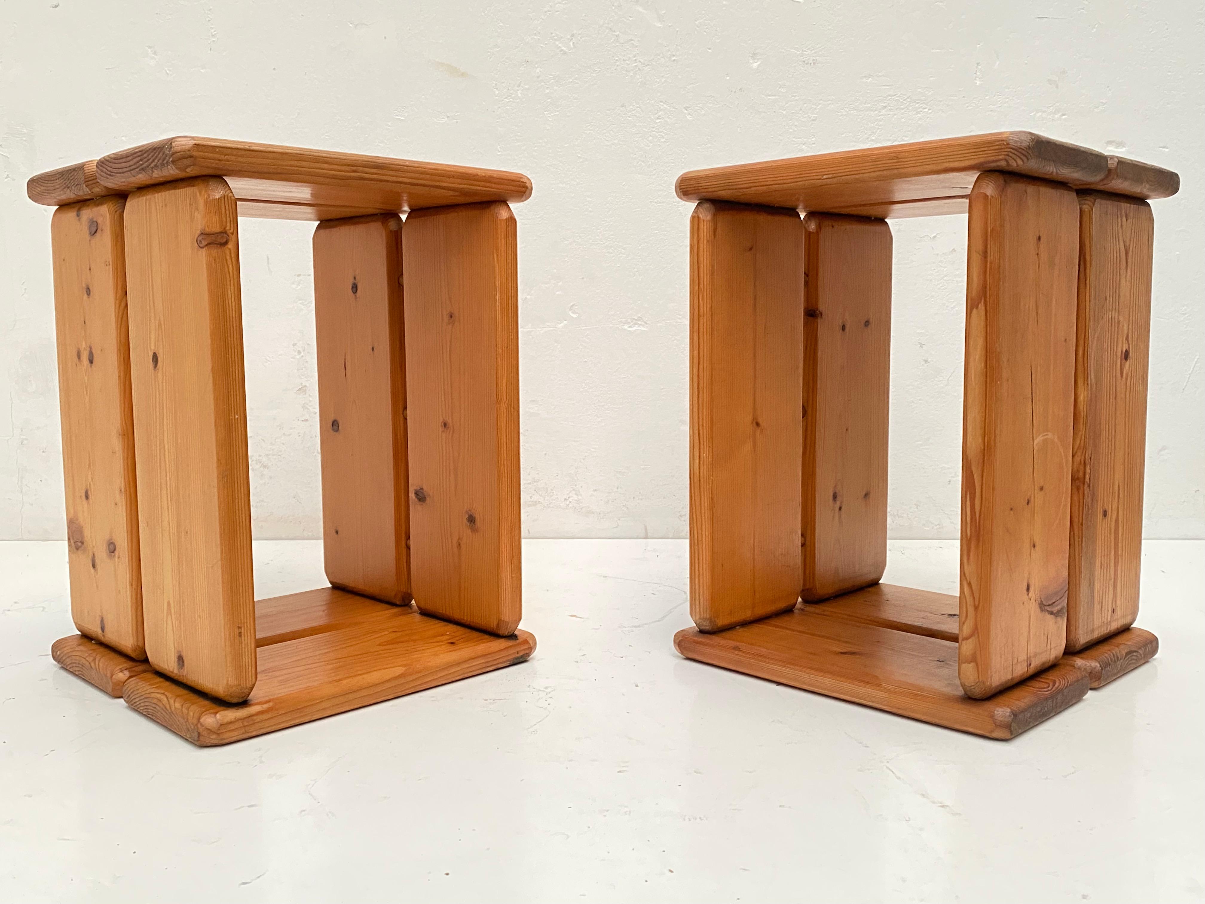 Minimalist Pair of 70's Scandinavian Pinewood Minimal & Multi functional Stools / Tables  For Sale