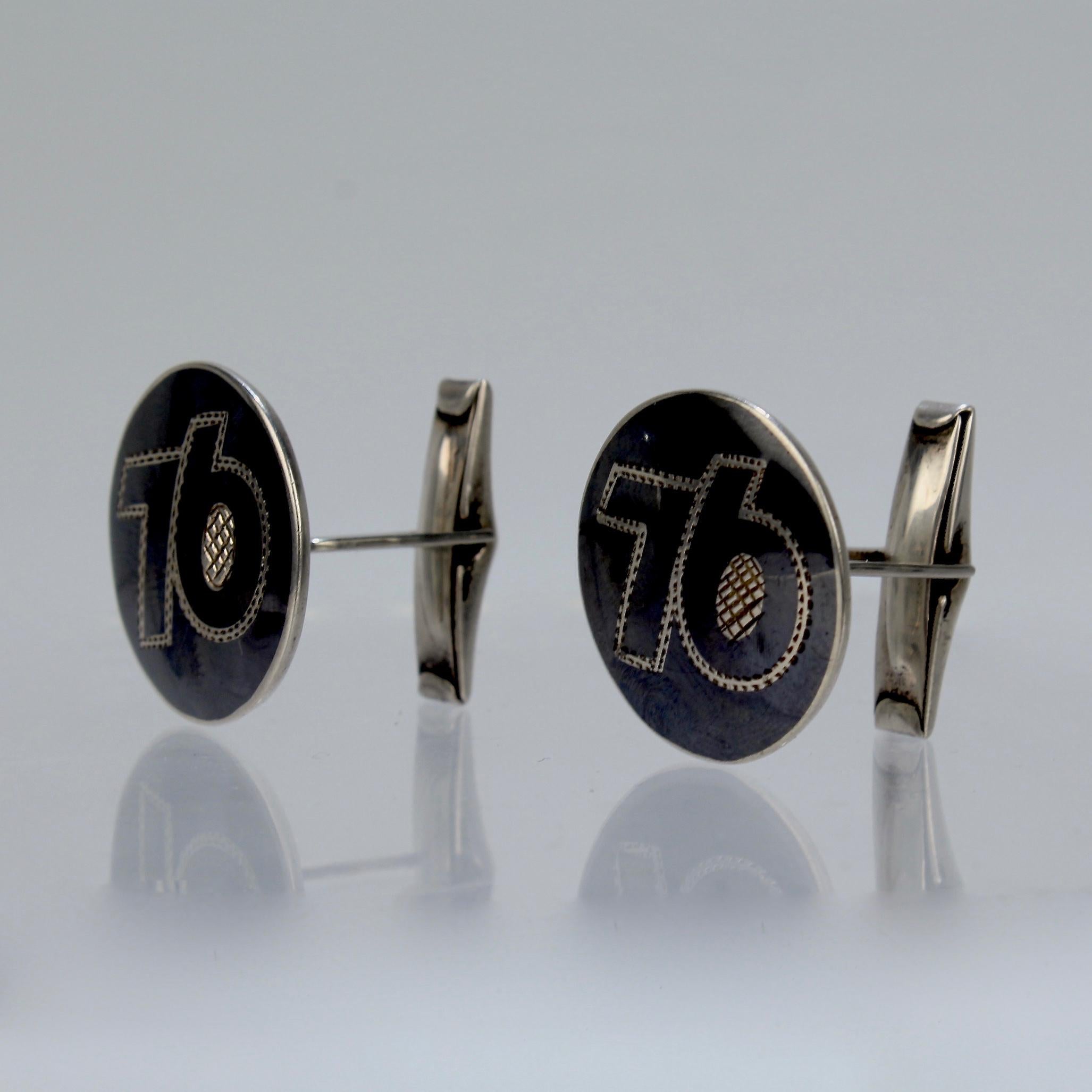 Pair of '76' Niello Sterling Silver Cufflinks by Alex Co of Siam In Good Condition For Sale In Philadelphia, PA