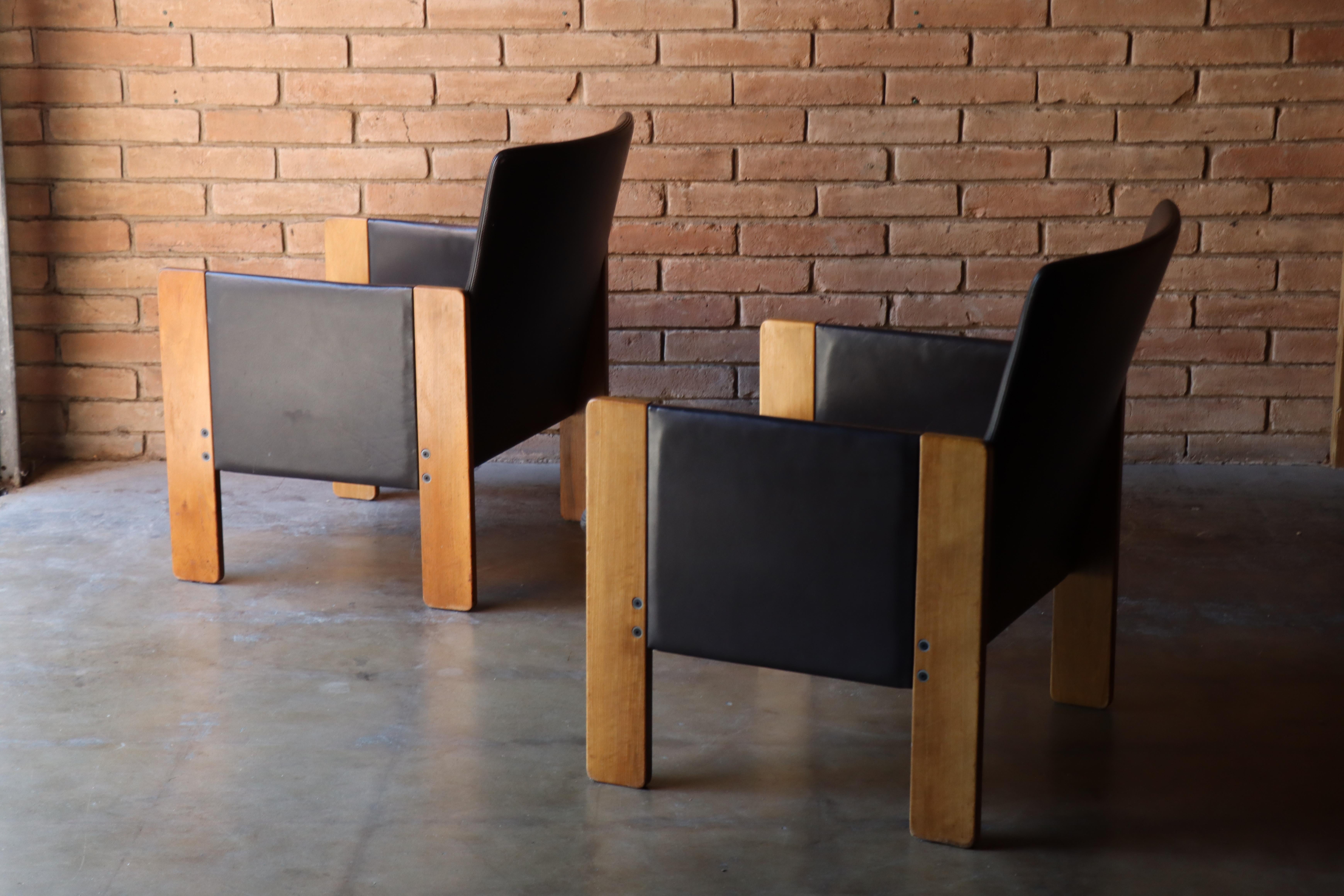 Paire de fauteuils 