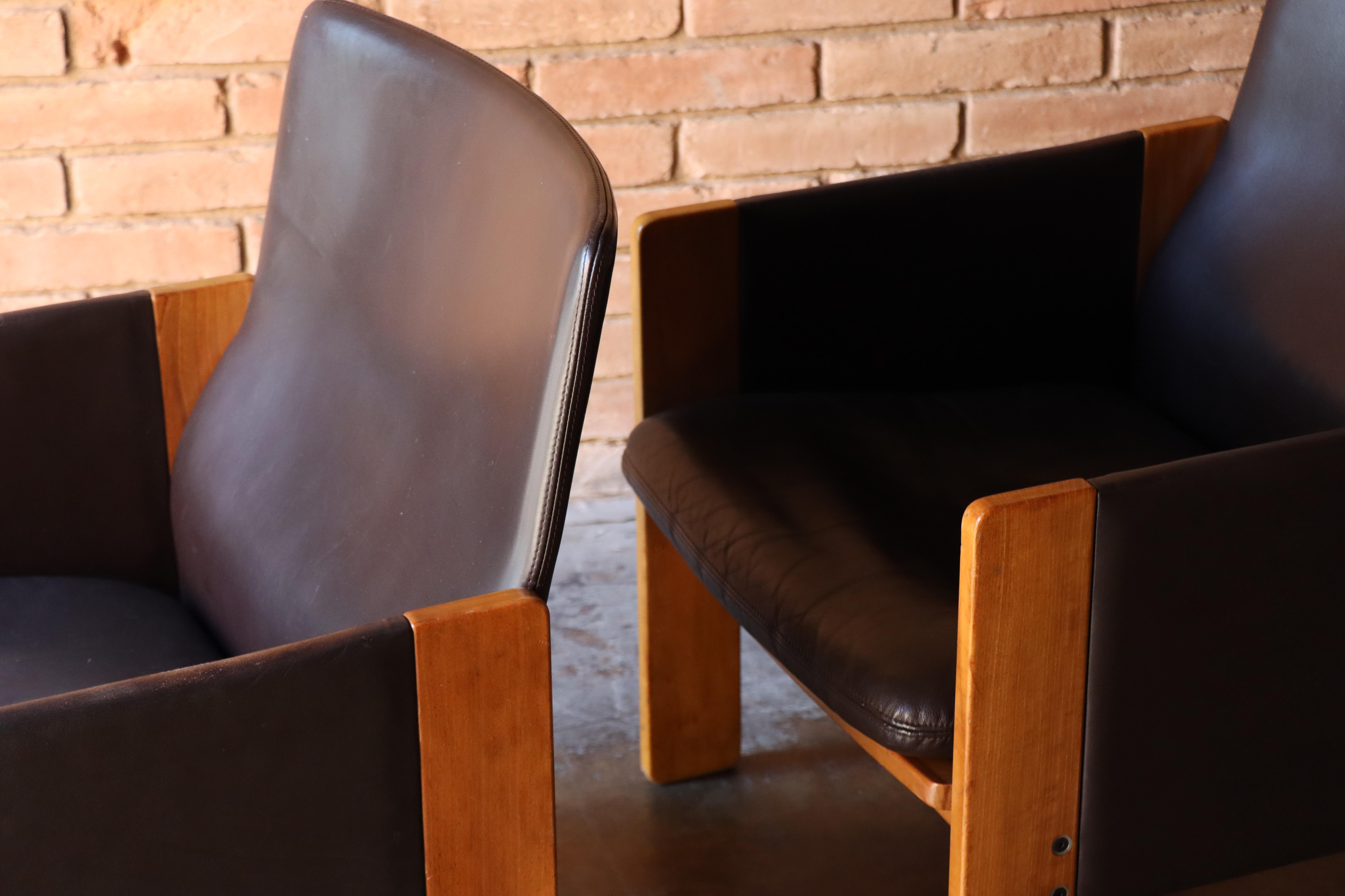 Paire de fauteuils 