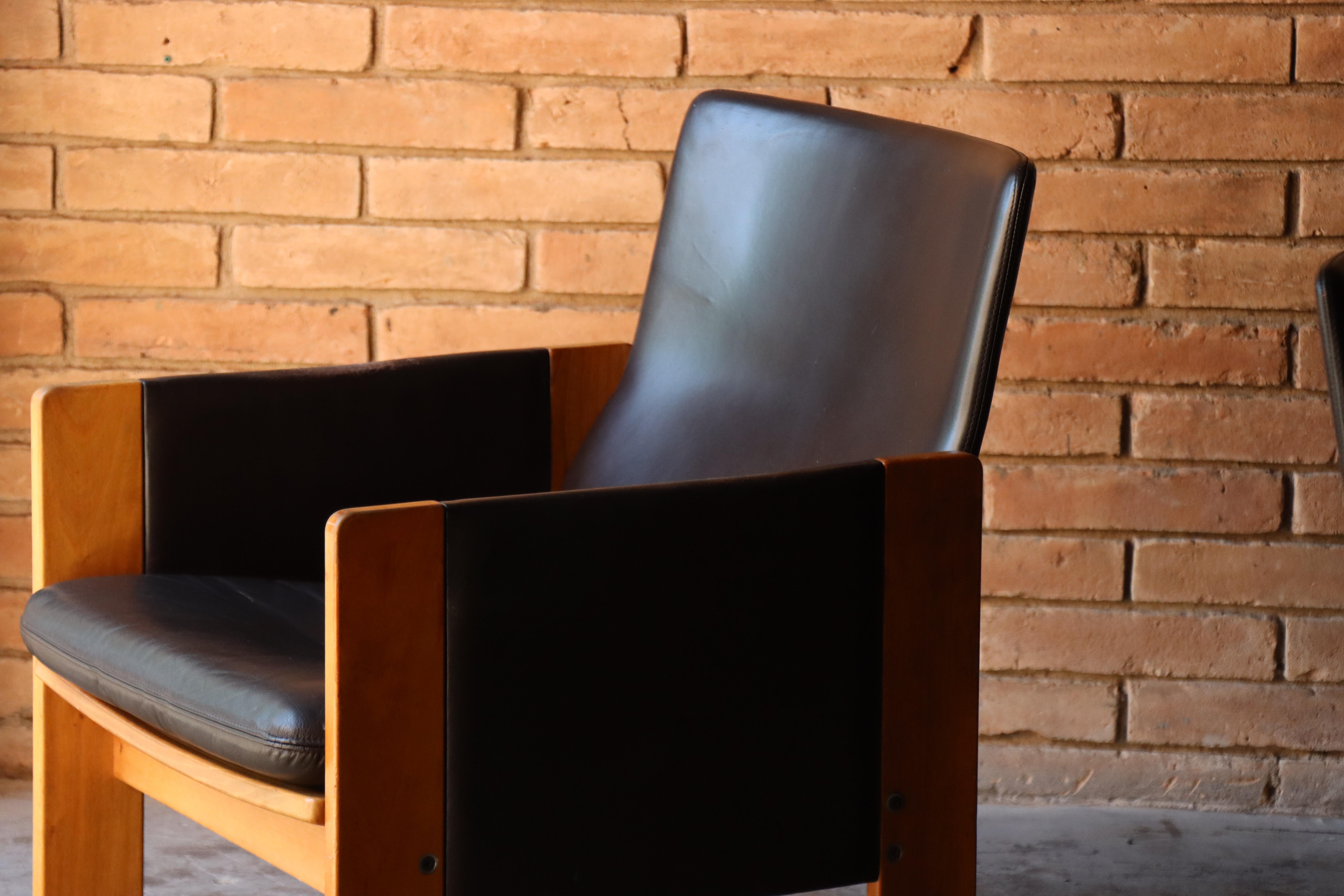Mid-Century Modern Paire de fauteuils 