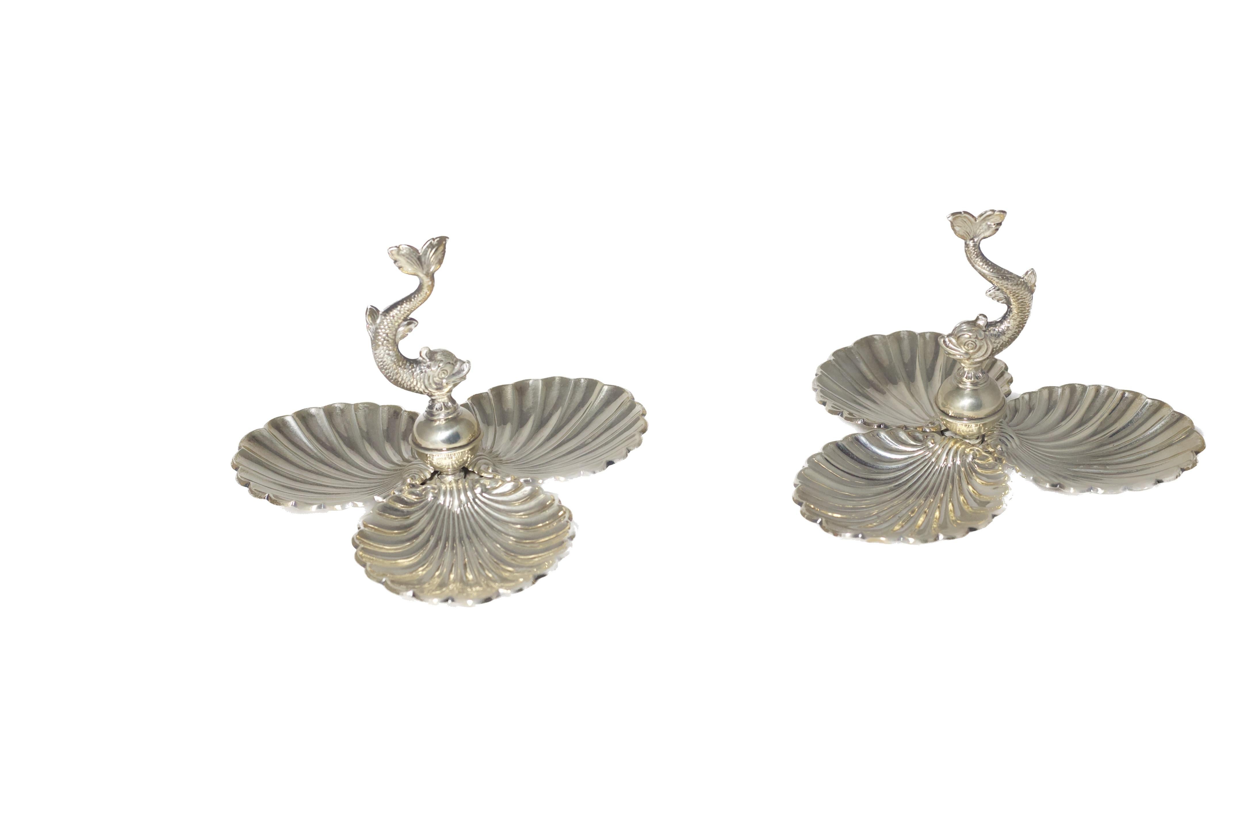 Paar 950er Silber-Dessertschalen von Carrera, Muschelform mit Fischgriff (20. Jahrhundert) im Angebot