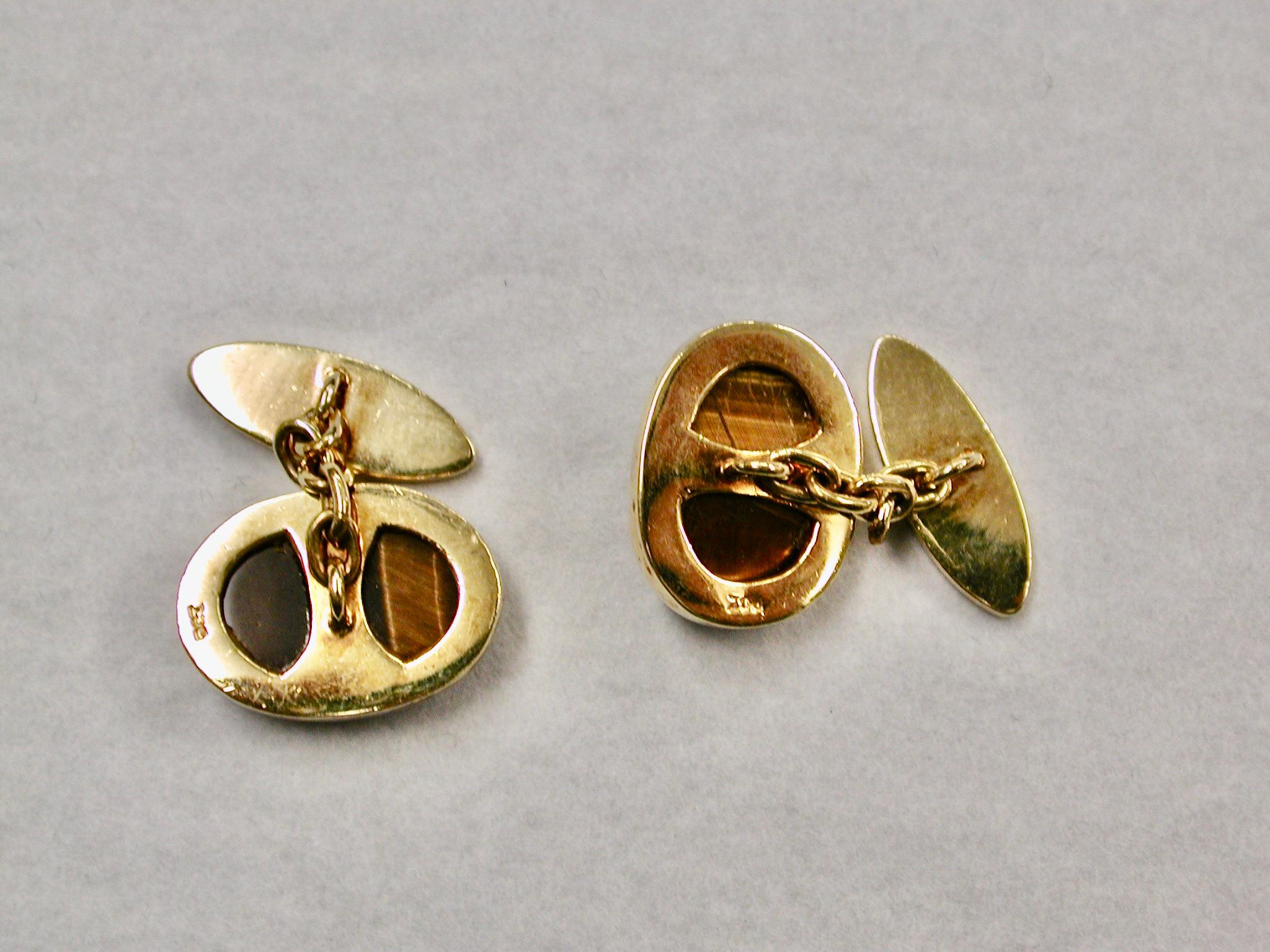 Coppia di gemelli in 9ct e occhio di tigre datati circa 1950 In condizioni buone in vendita a London, GB