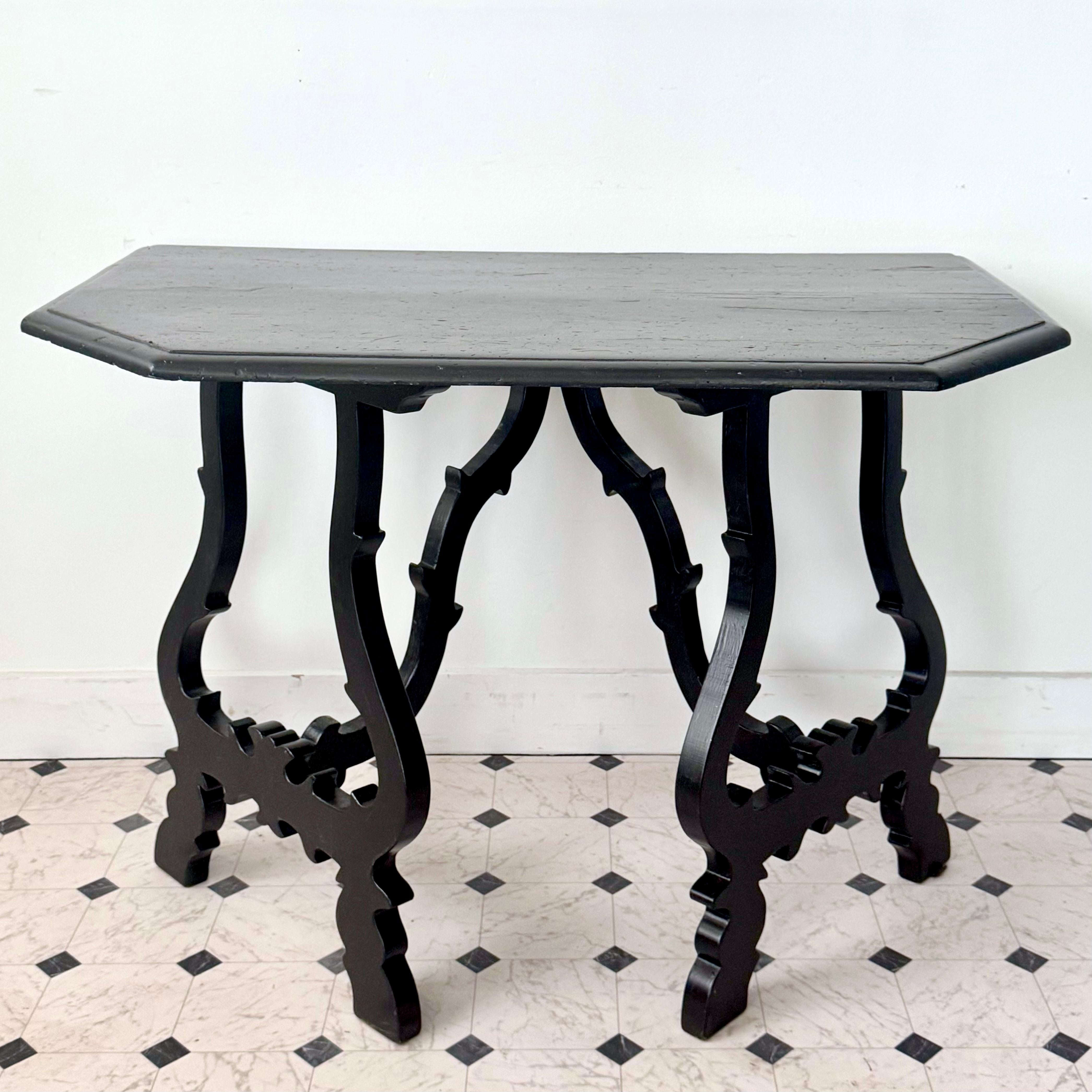 Pair of 9th Century Demi+Lune Console Tables From Toscana, Italy For Sale 3