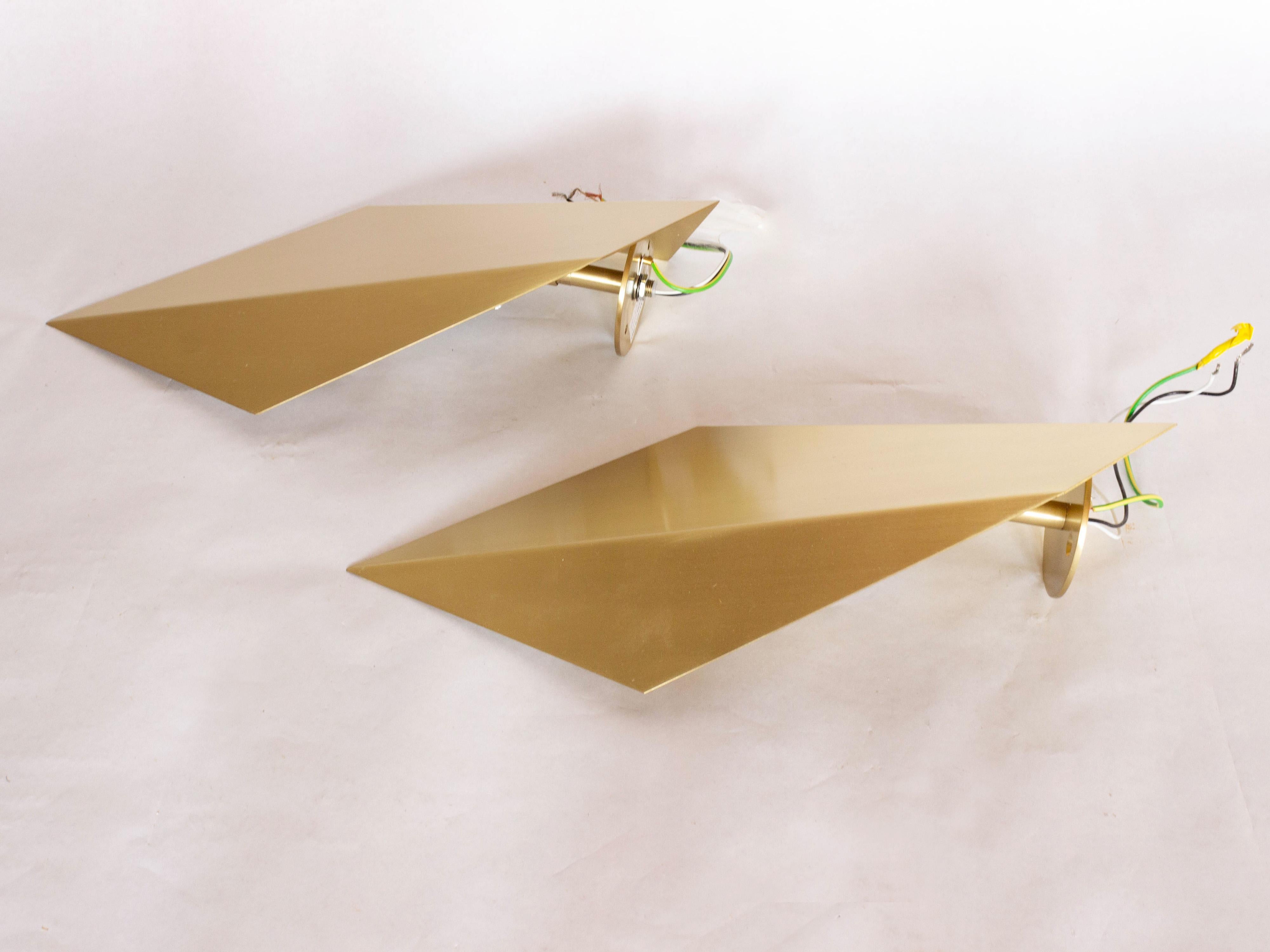 Pair of Abstract Folded Sconces in Satin Brass In Good Condition For Sale In Chicago, IL