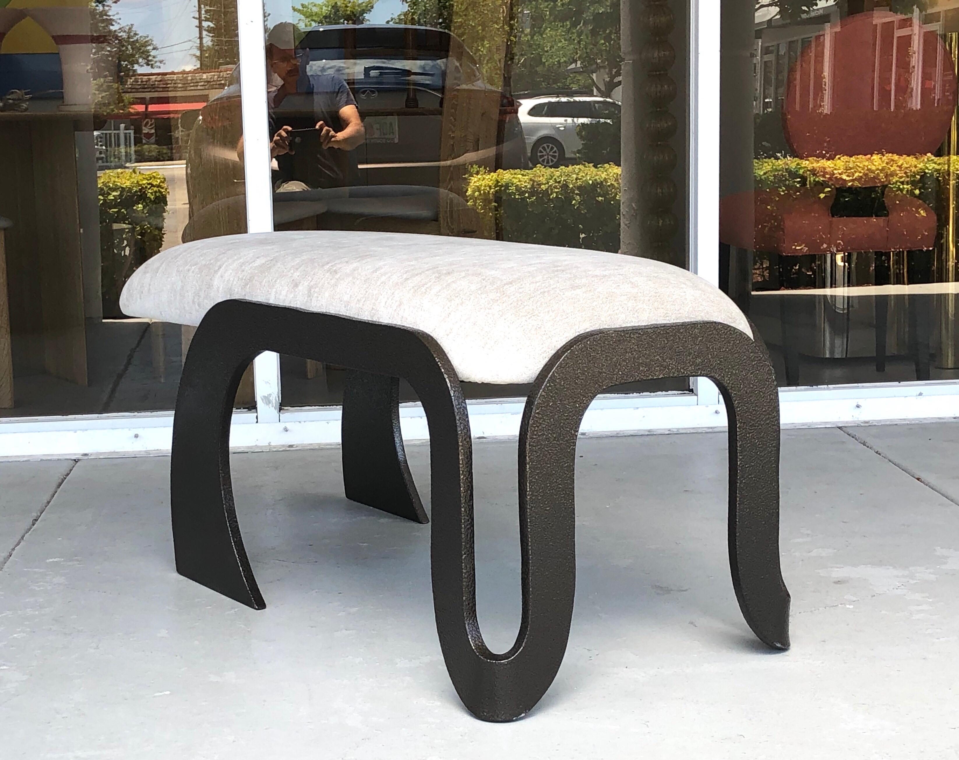 Pair of Abstract Modern Heavy Bronze Enamel Benches Ottomans, 1980s In Good Condition In Miami, FL