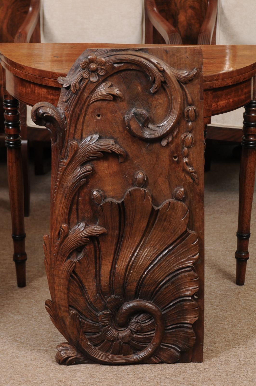 Hand-Carved Pair of Acanthus Leaf Caved Walnut Architectural Elements, 18th Century For Sale