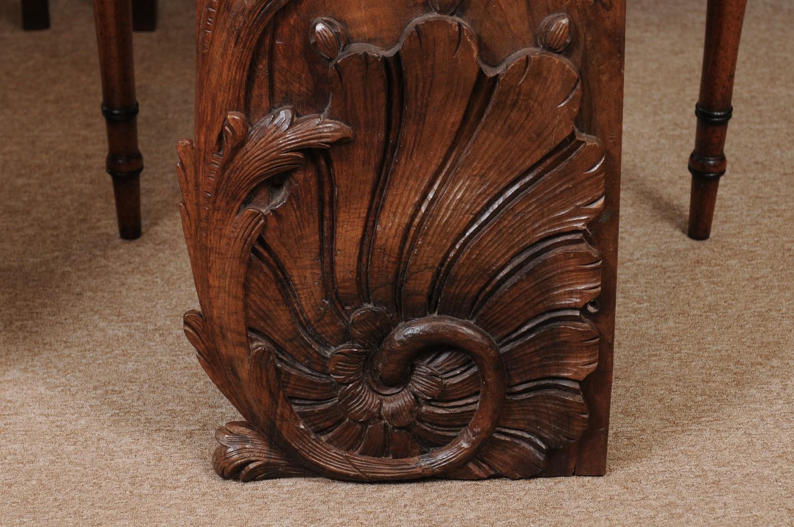 Pair of Acanthus Leaf Caved Walnut Architectural Elements, 18th Century For Sale 3