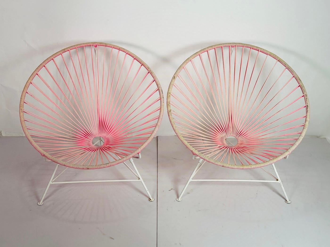 Mid-Century Modern Paire de chaises Acapulco par Innit Designs en vente