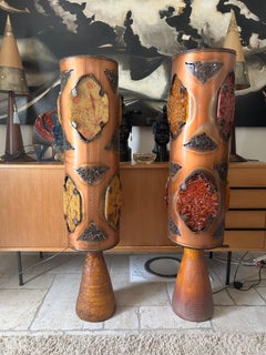 Paire de lampadaires Accolay en céramique, résine et cuivre, 1970