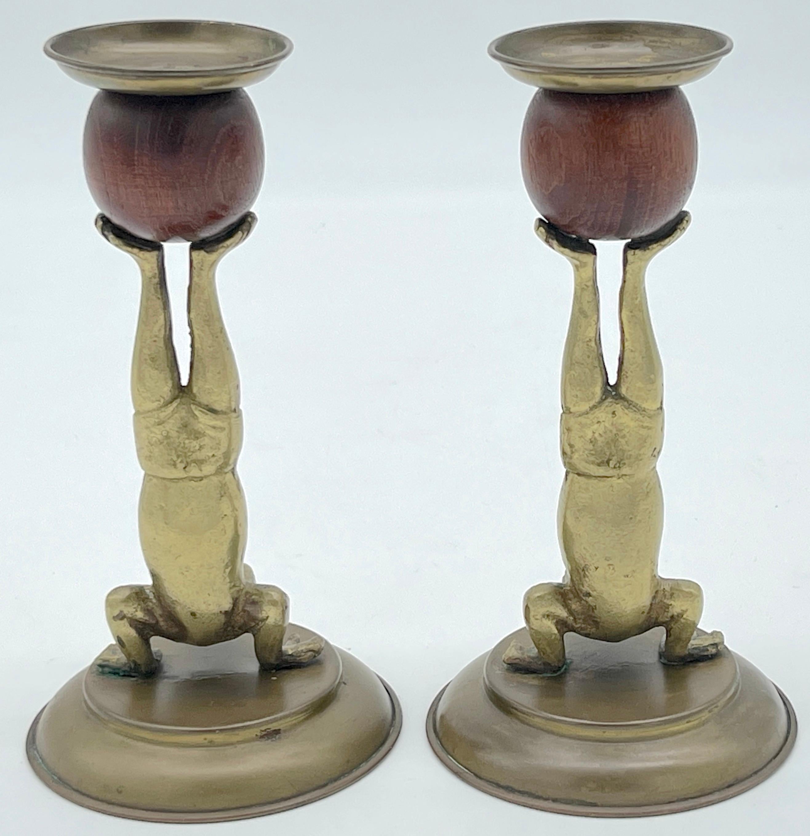 Pair of Acrobatic Frog Brass & Wood Candlesticks by Arthur Court, 1979  In Good Condition For Sale In West Palm Beach, FL