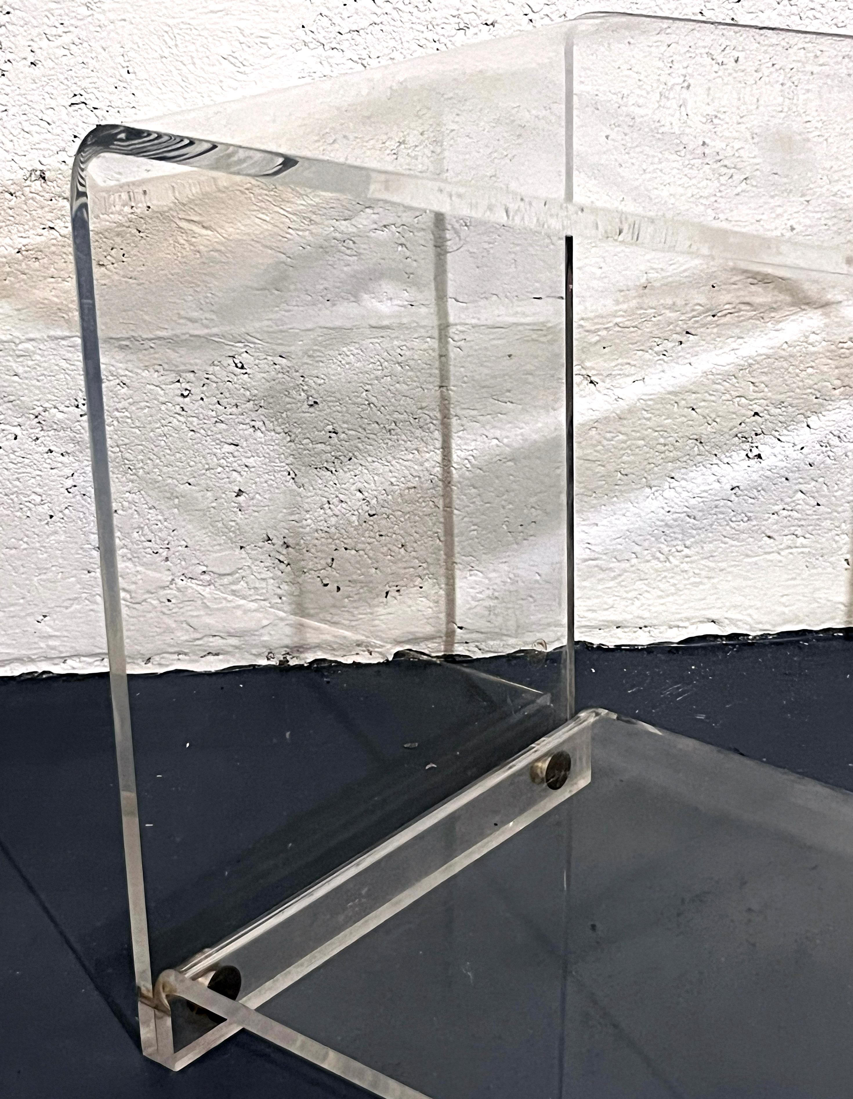 Late 20th Century Pair of Acrylic Side Tables in the Style of “Les Invisibles du Marais”, 1970s For Sale