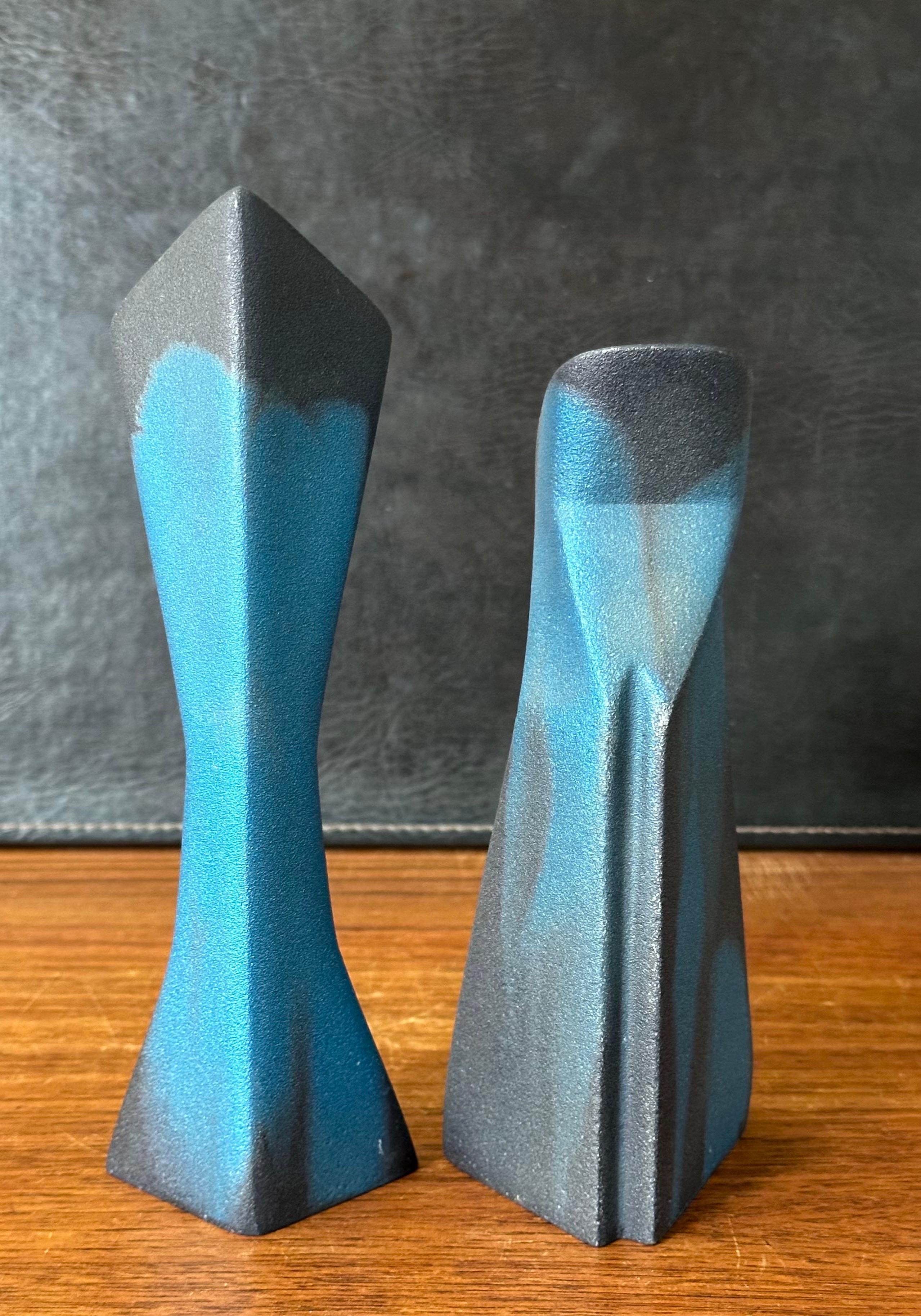 Crystal Pair of 