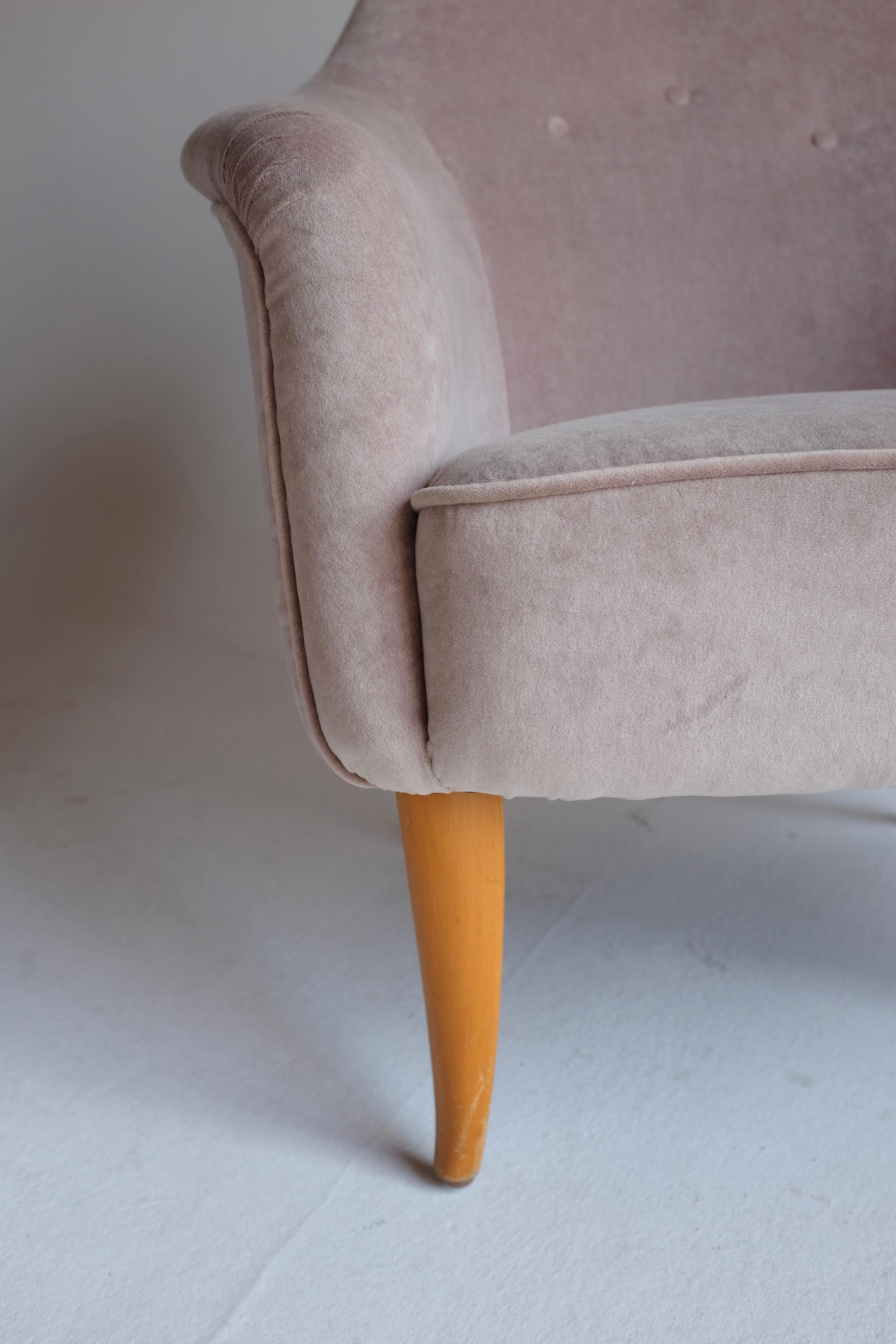 Ein Paar Adam Lounge Chairs von Kerstin Hörlin-Holmquist (Schwedisch) im Angebot