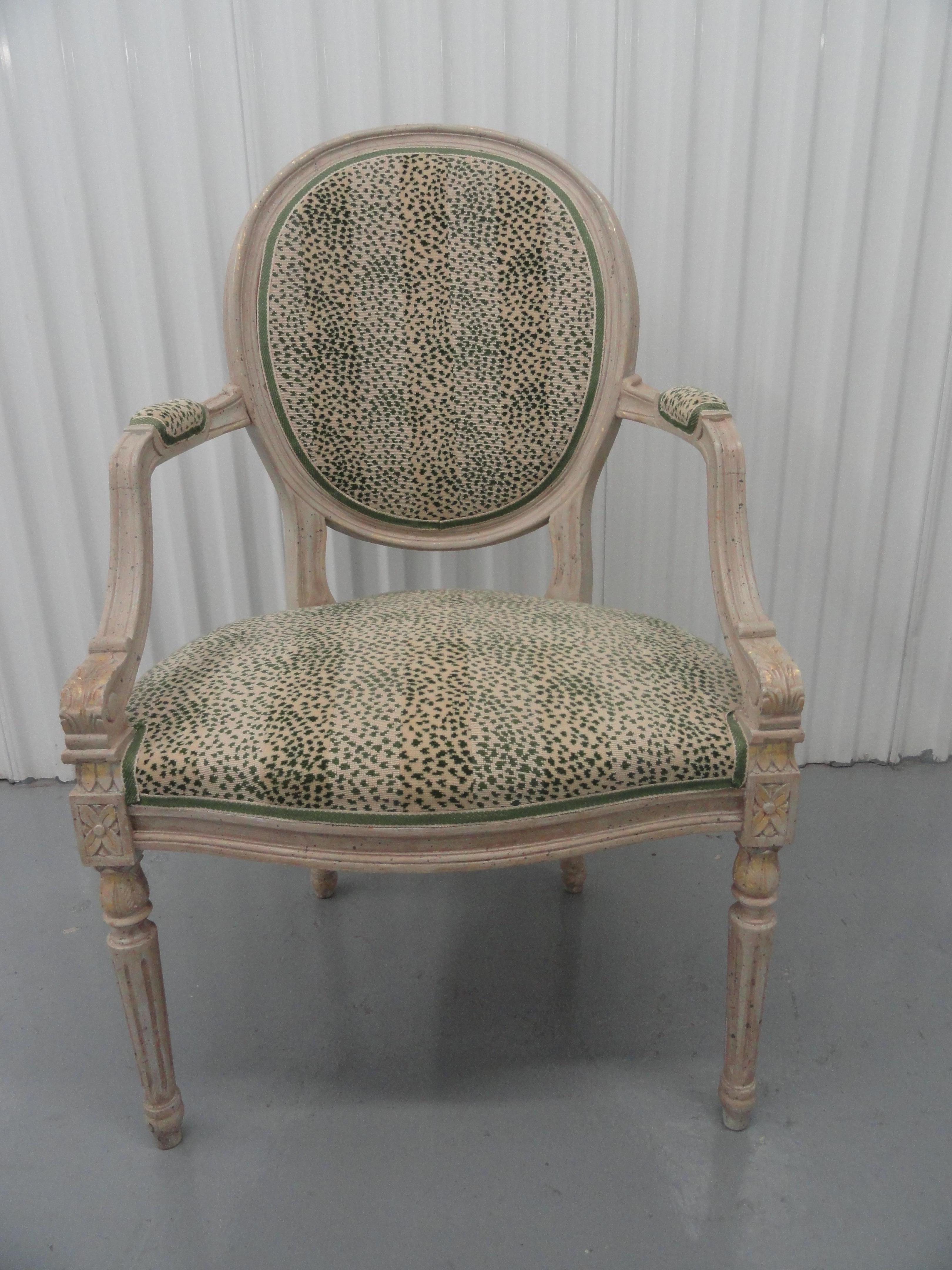 Pair of Adams-Style Armchairs In Excellent Condition For Sale In West Palm Beach, FL