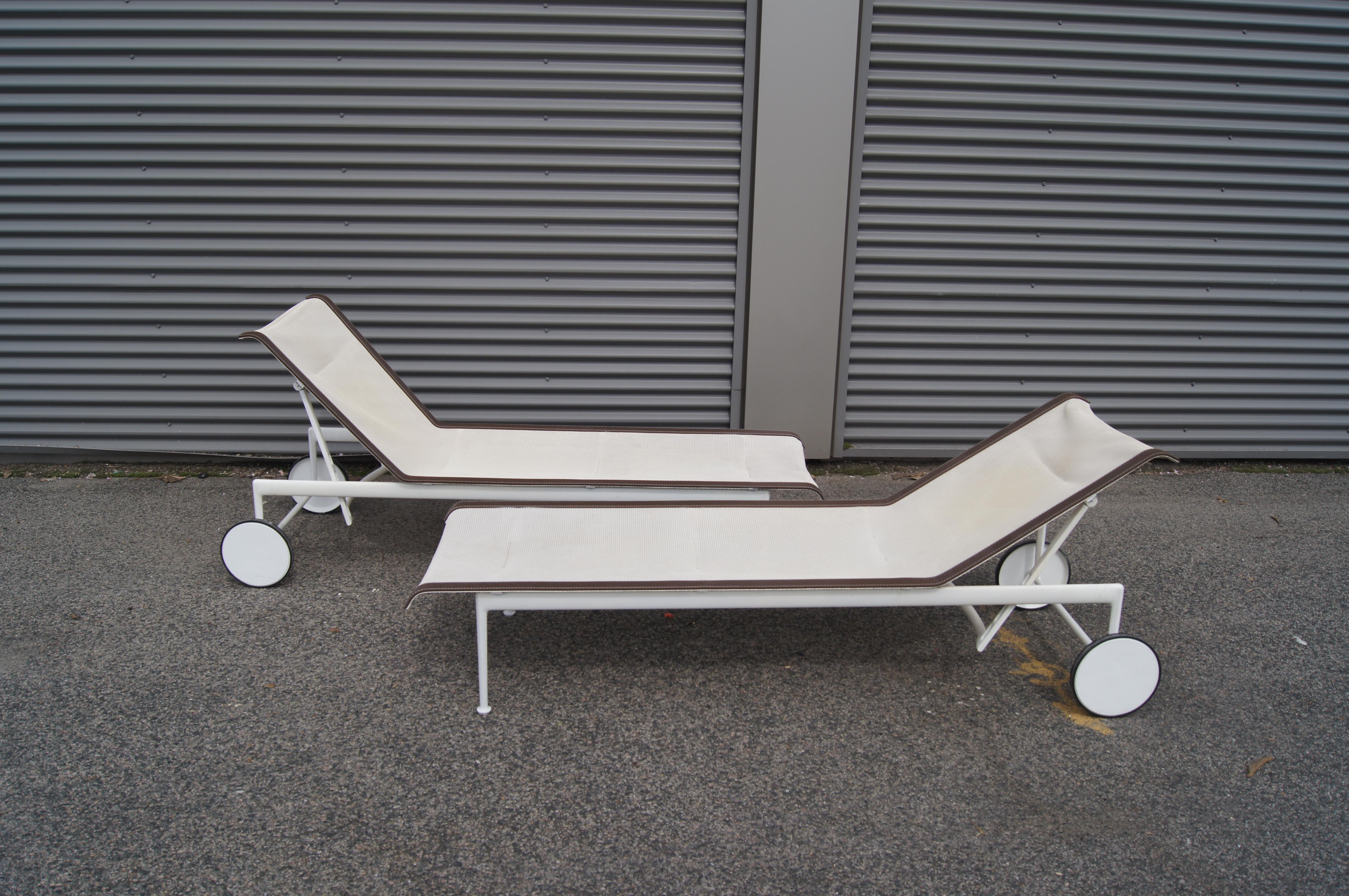 American Pair of Adjustable 1966 Collection Chaise Lounges by Richard Schultz For Sale