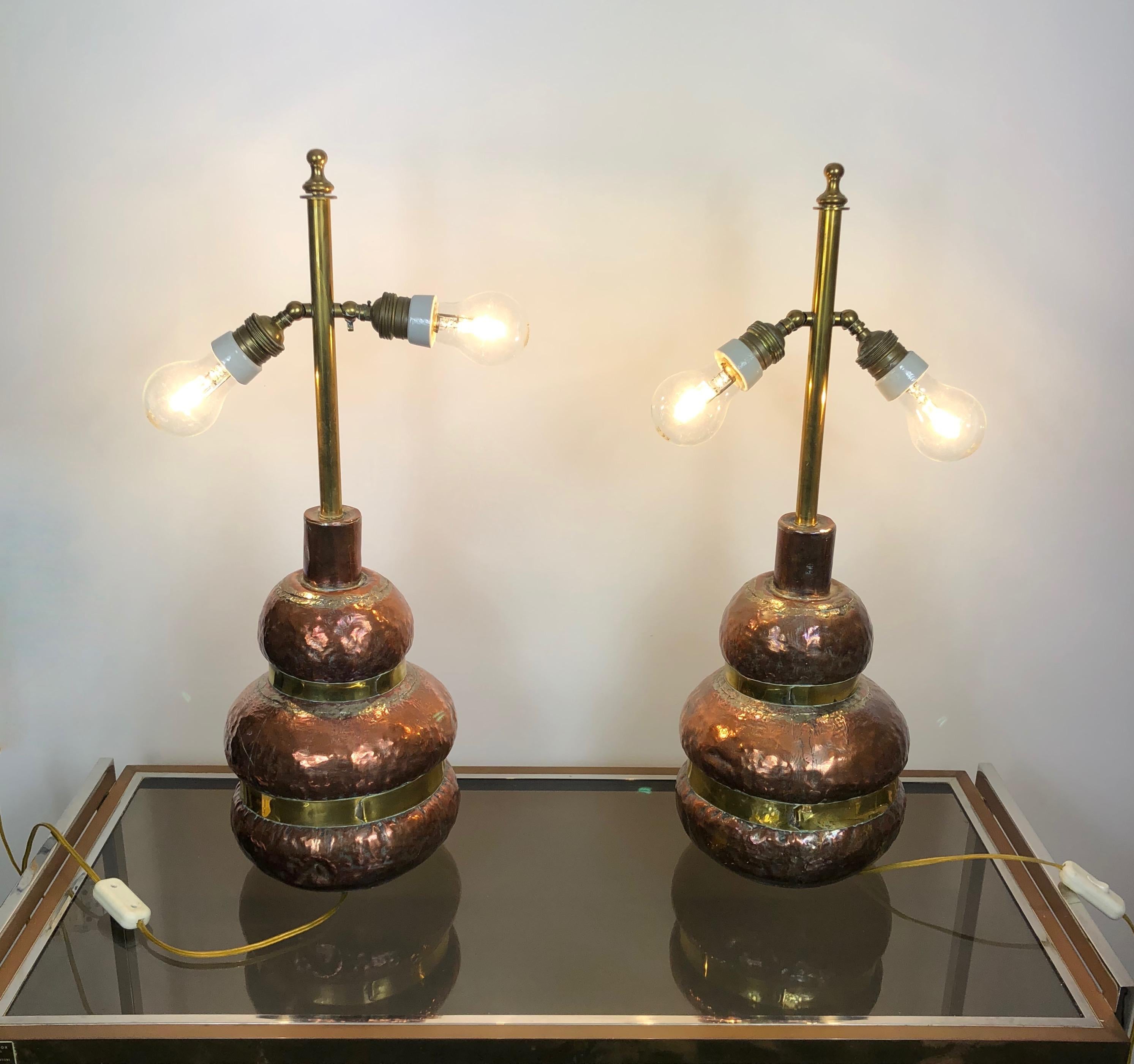Mid-Century Modern Pair of Adjustable Copper Table Lamp with Brass, 1970s, Florence, Italy For Sale