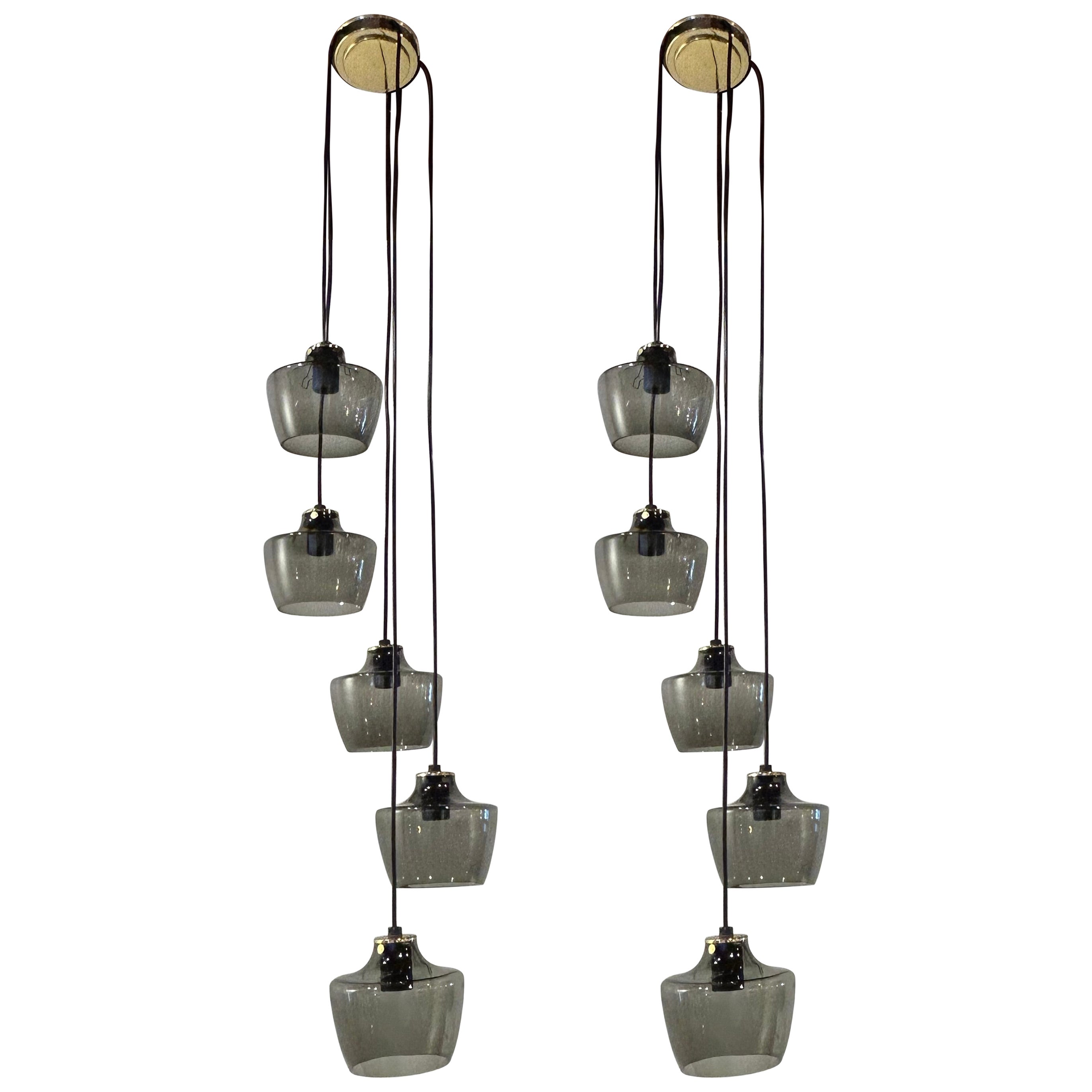Coppia di lampadari regolabili europei in ottone e vetro
