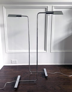 Coppia di lampade da terra regolabili "IUWV" di Cedric Hartman