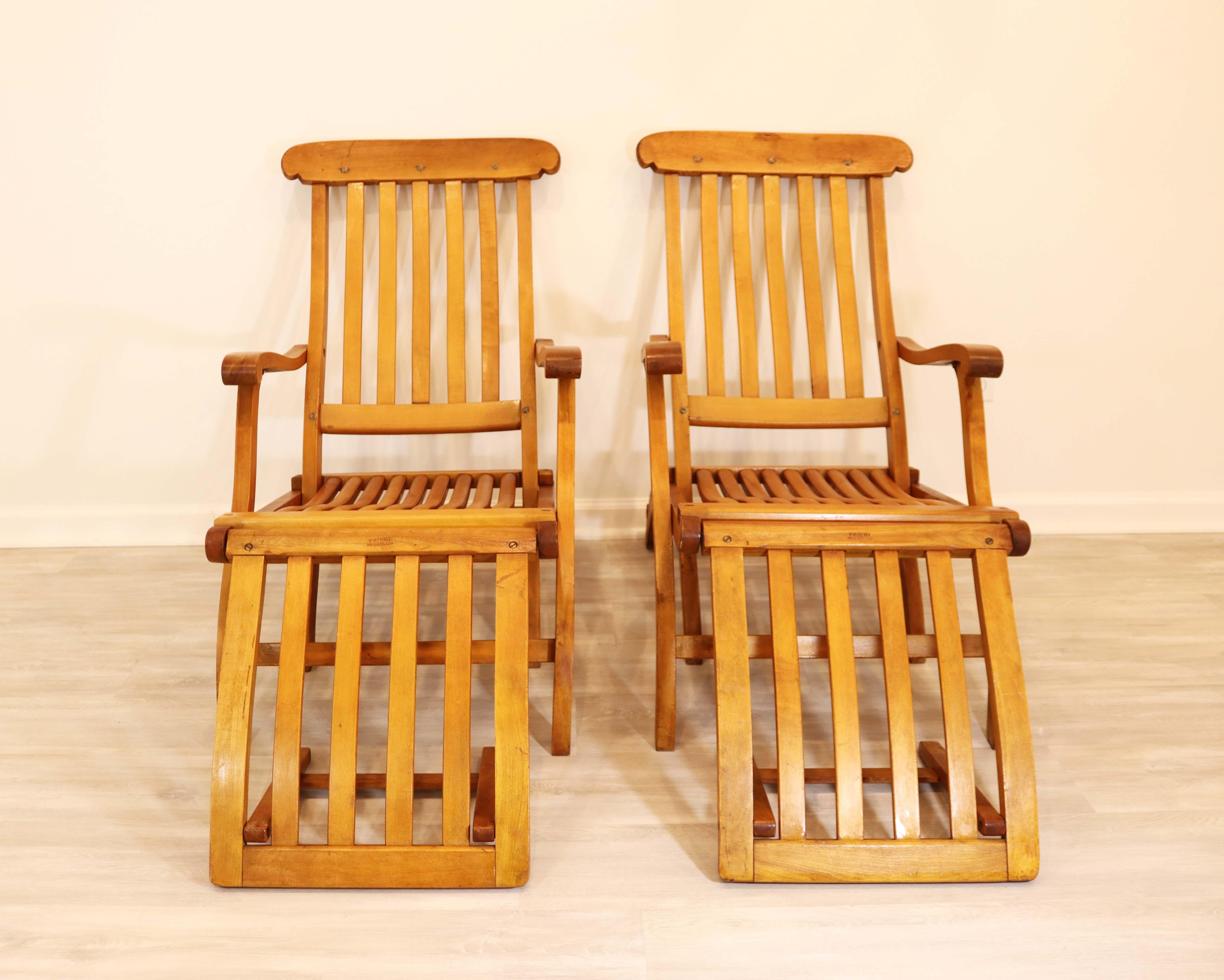 Up for offer are these fantastic antique Readsboro chair company Steamer and/or deck chairs, stamped with manufacturer label and patent number. Circa the early 1800's, these chairs were a staple on steamship decks and made to withstand the elements.