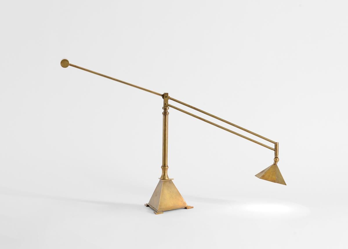 Fin du 20e siècle Deux lampes de table à base pyramidale de la collection de Thierry Despont en vente