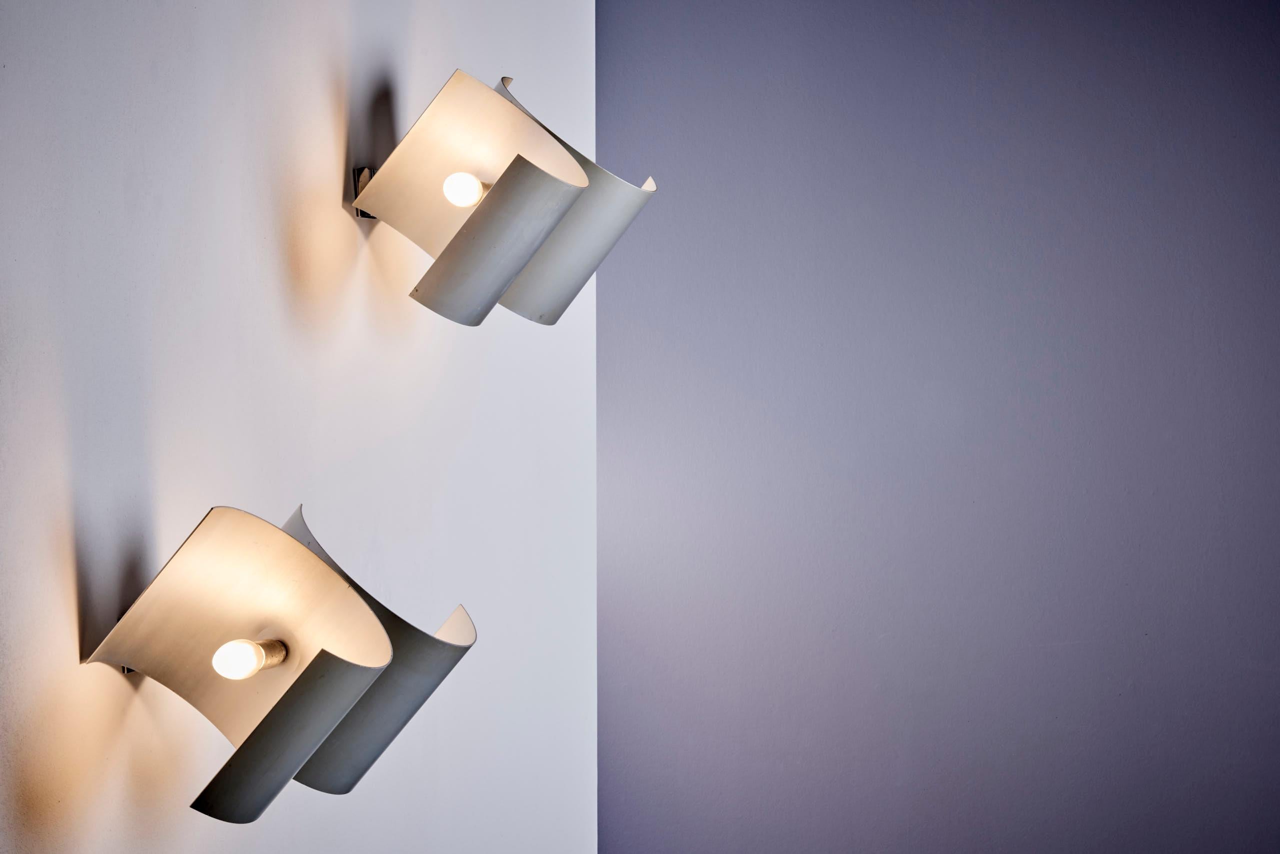 Mid-Century Modern Paire d'appliques réglables de Giuliano Cesari pour Nucleo Sormani en vente