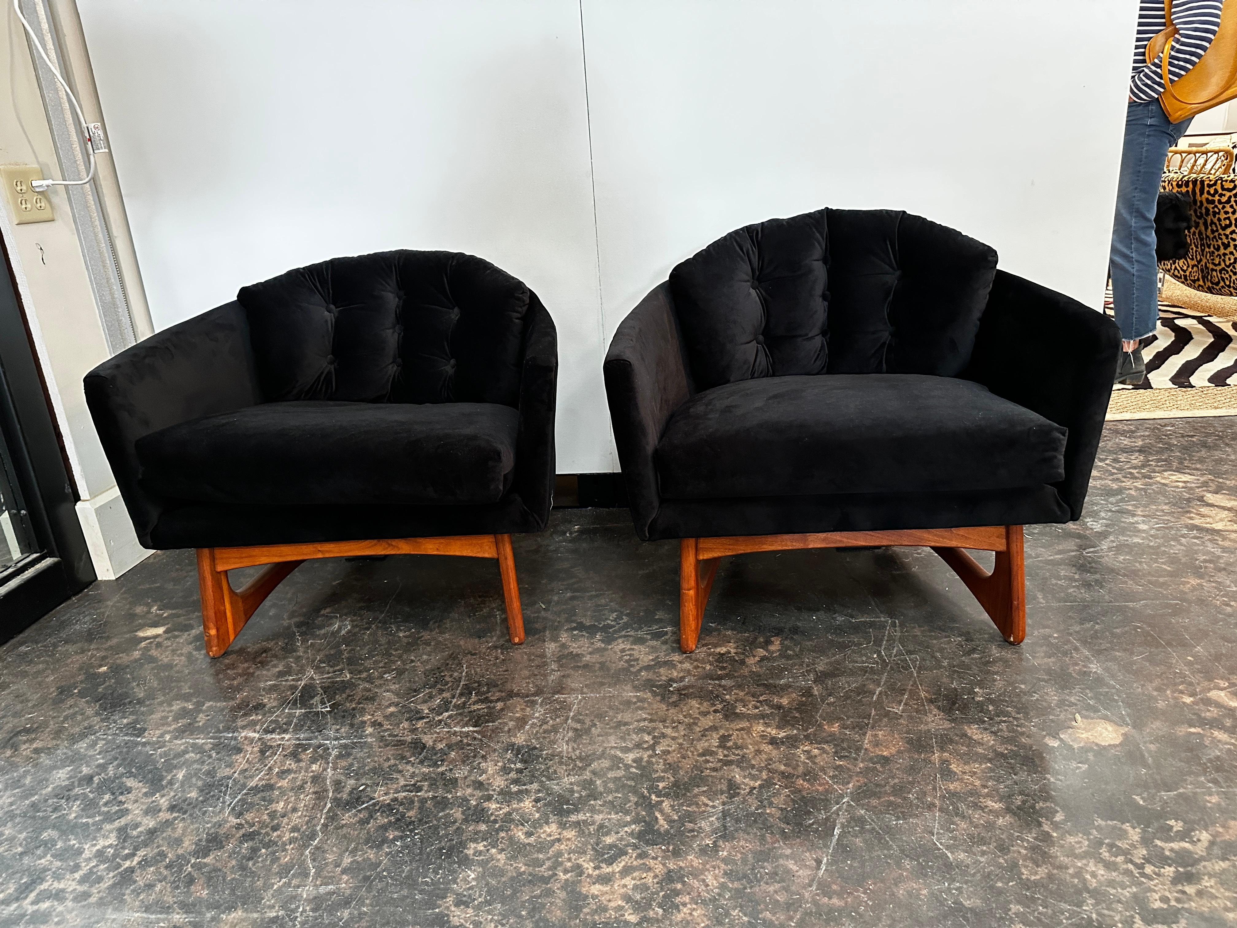 Mid-Century Modern Pair of Adrian Pearsall Chairs by Craft and Associates
