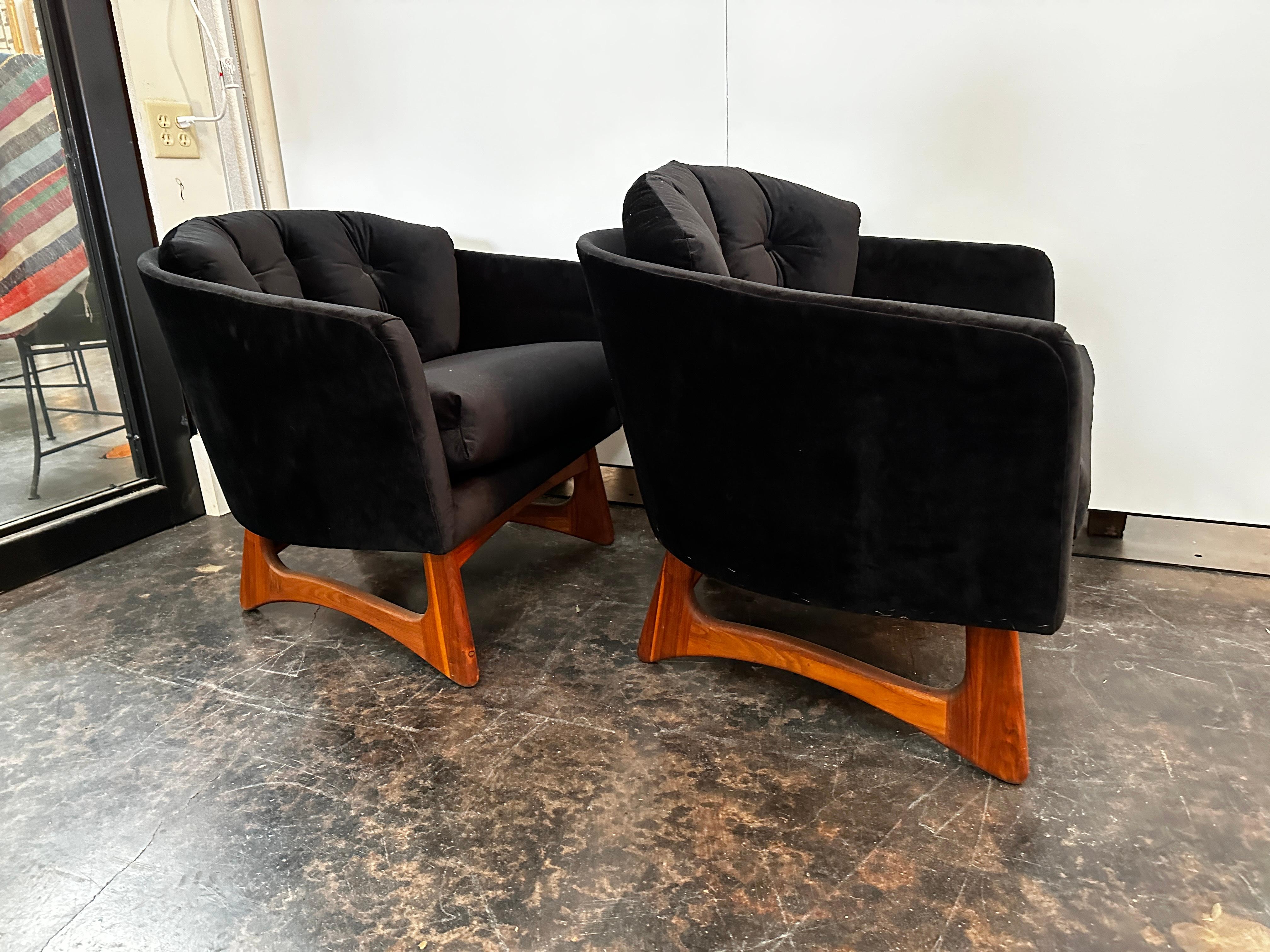Pair of Adrian Pearsall Chairs by Craft and Associates For Sale 1