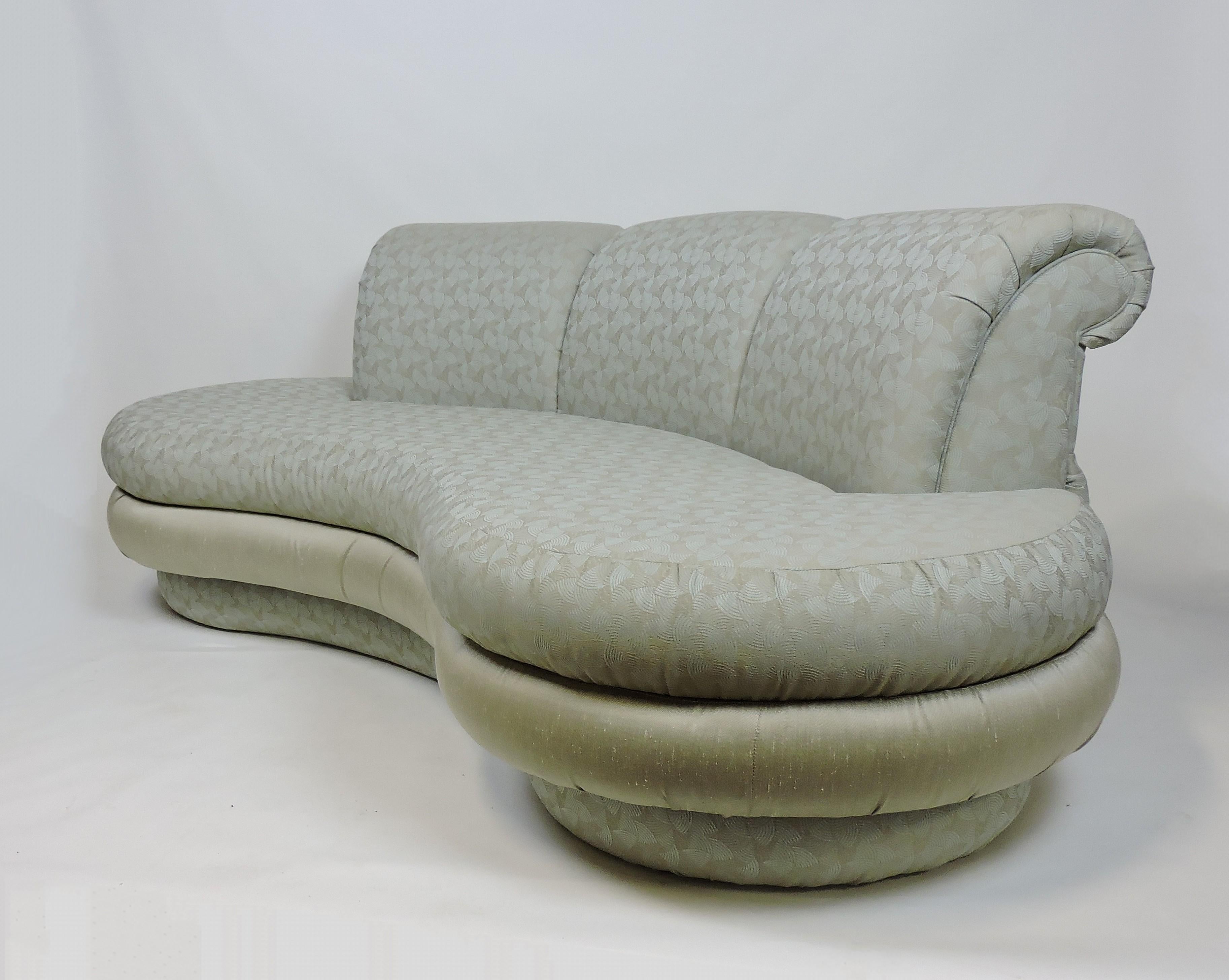 Pair of Adrian Pearsall Mid-Century Modern Cloud Kidney Shaped Sofas In Good Condition In Chesterfield, NJ
