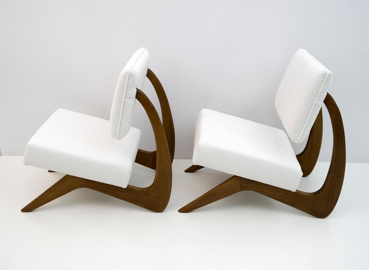 Ein Paar Adrian Pearsall-Loungesessel aus Nussbaumholz für Craft Associates, Mitte des Jahrhunderts (Moderne der Mitte des Jahrhunderts) im Angebot