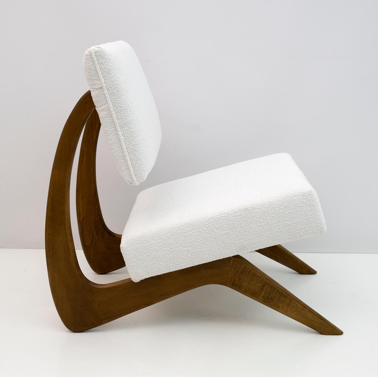 Milieu du XXe siècle Paire de fauteuils de salon Adrian Pearsall en noyer du milieu du siècle dernier pour Craft Associates en vente
