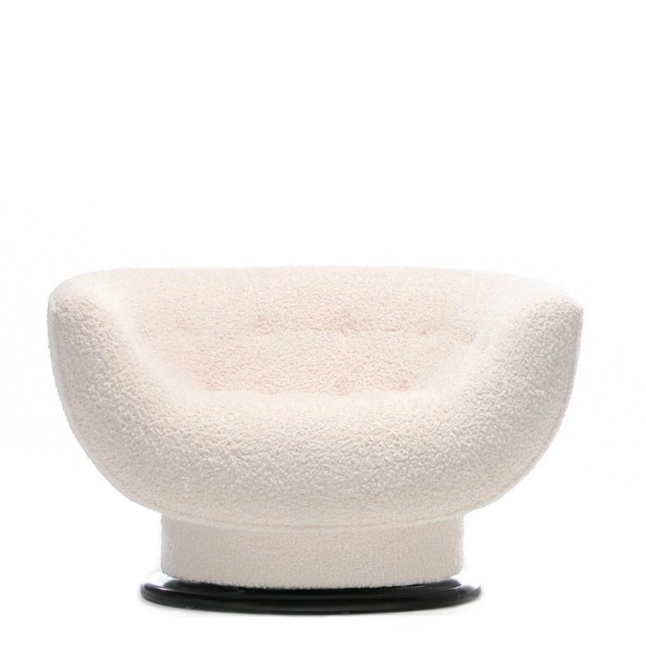 So sculptural so fresh, this pair of 1970s modern Adrian Pearsall throne swivel chairs were professionally reupholstered in soft ivory bouclé and swivel atop walnut bases professionally refinished in a dark, contrasting wood stain. The look is