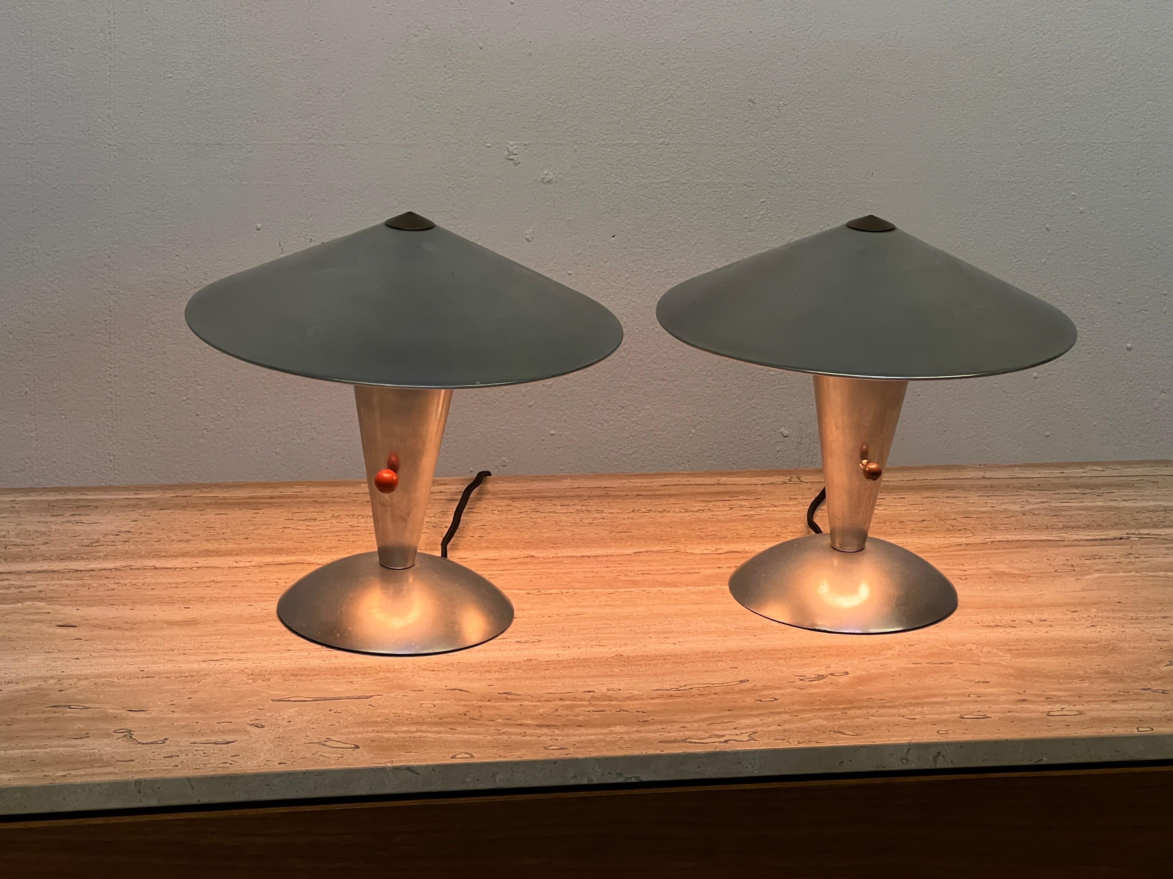 Paar AF 4 Tischlampen von Walter von Nessen im Angebot 6