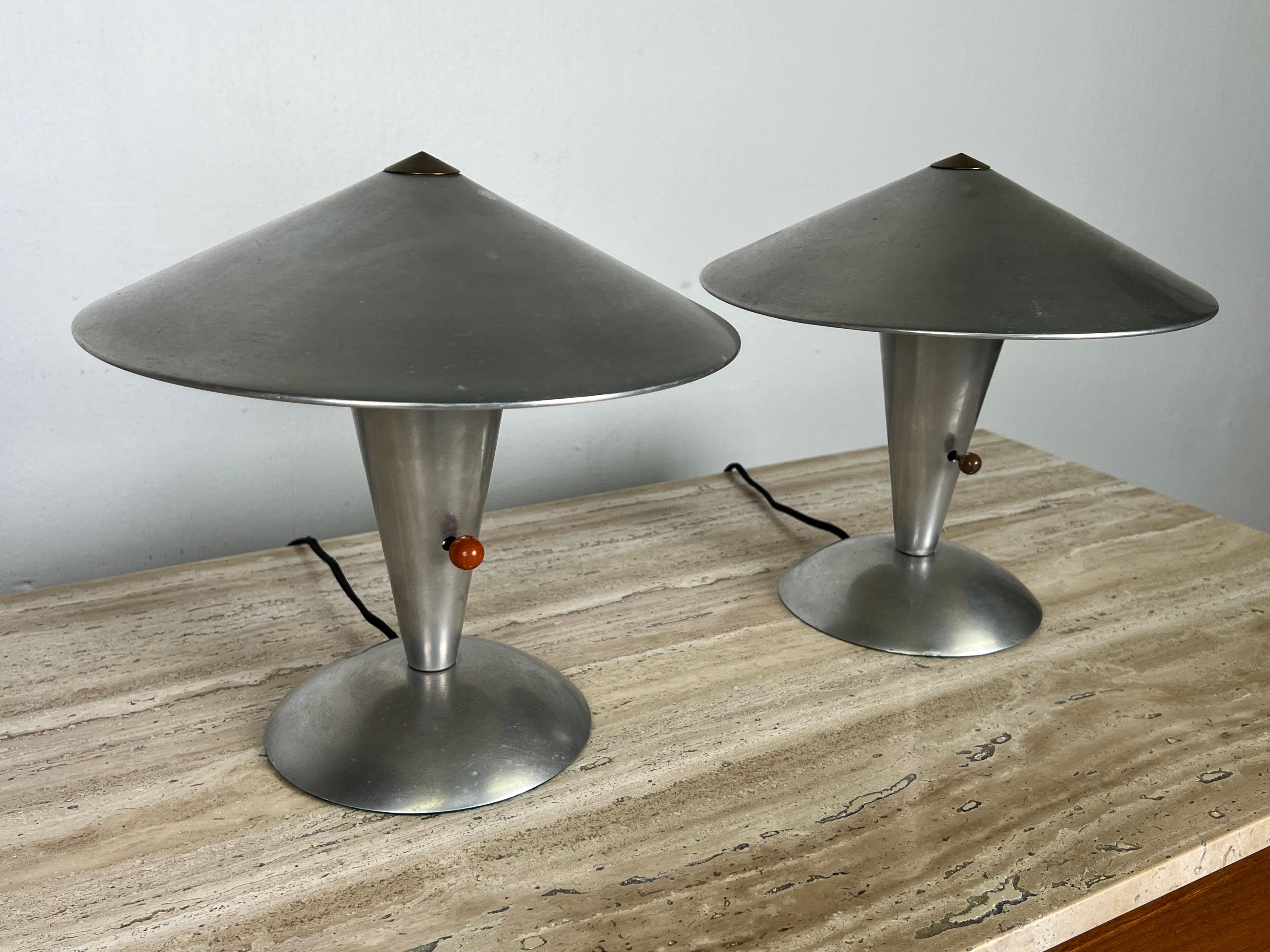 Paar AF 4 Tischlampen von Walter von Nessen im Angebot 2